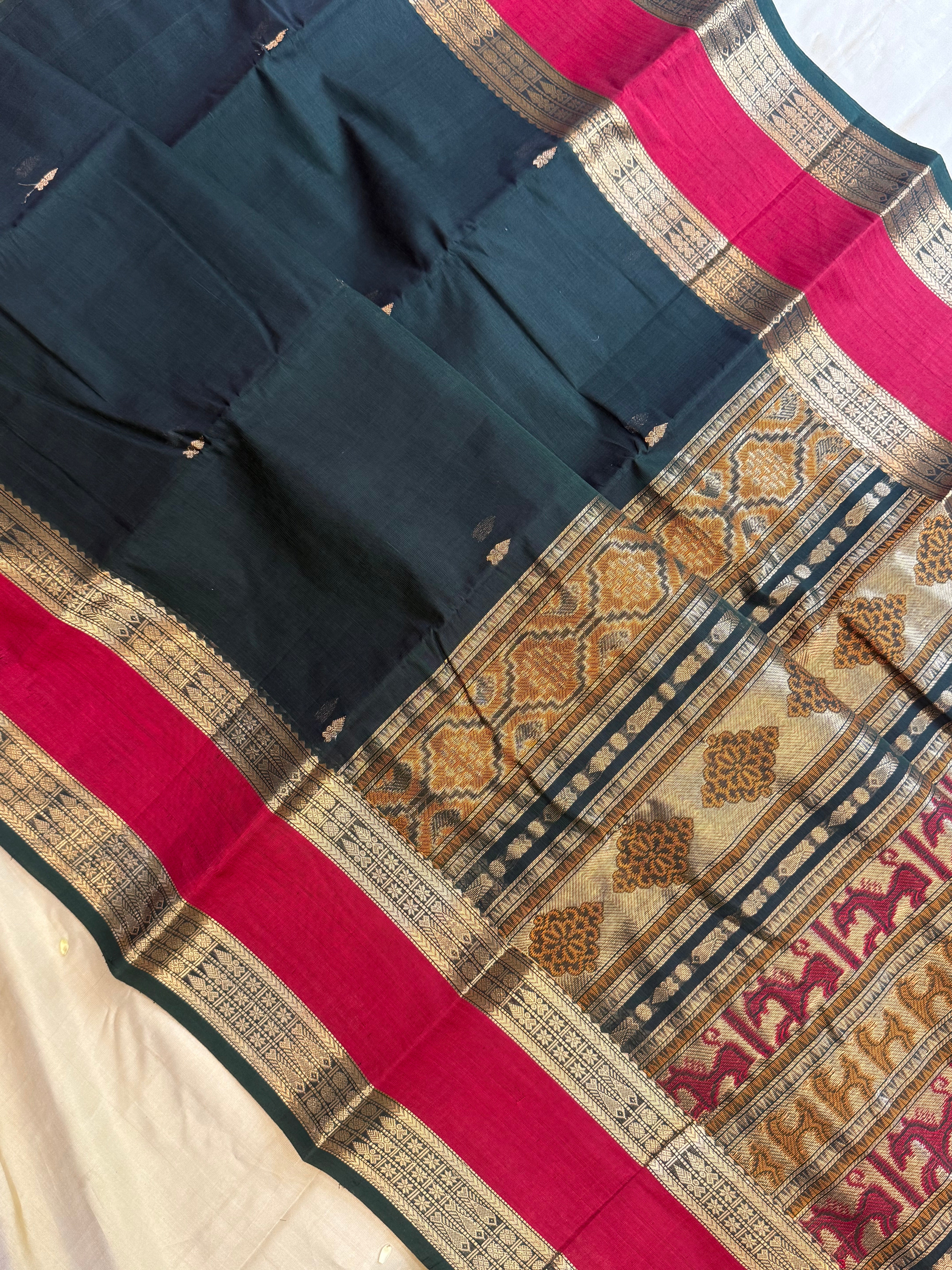 Dark green rettapet border/ Kanchi Cotton