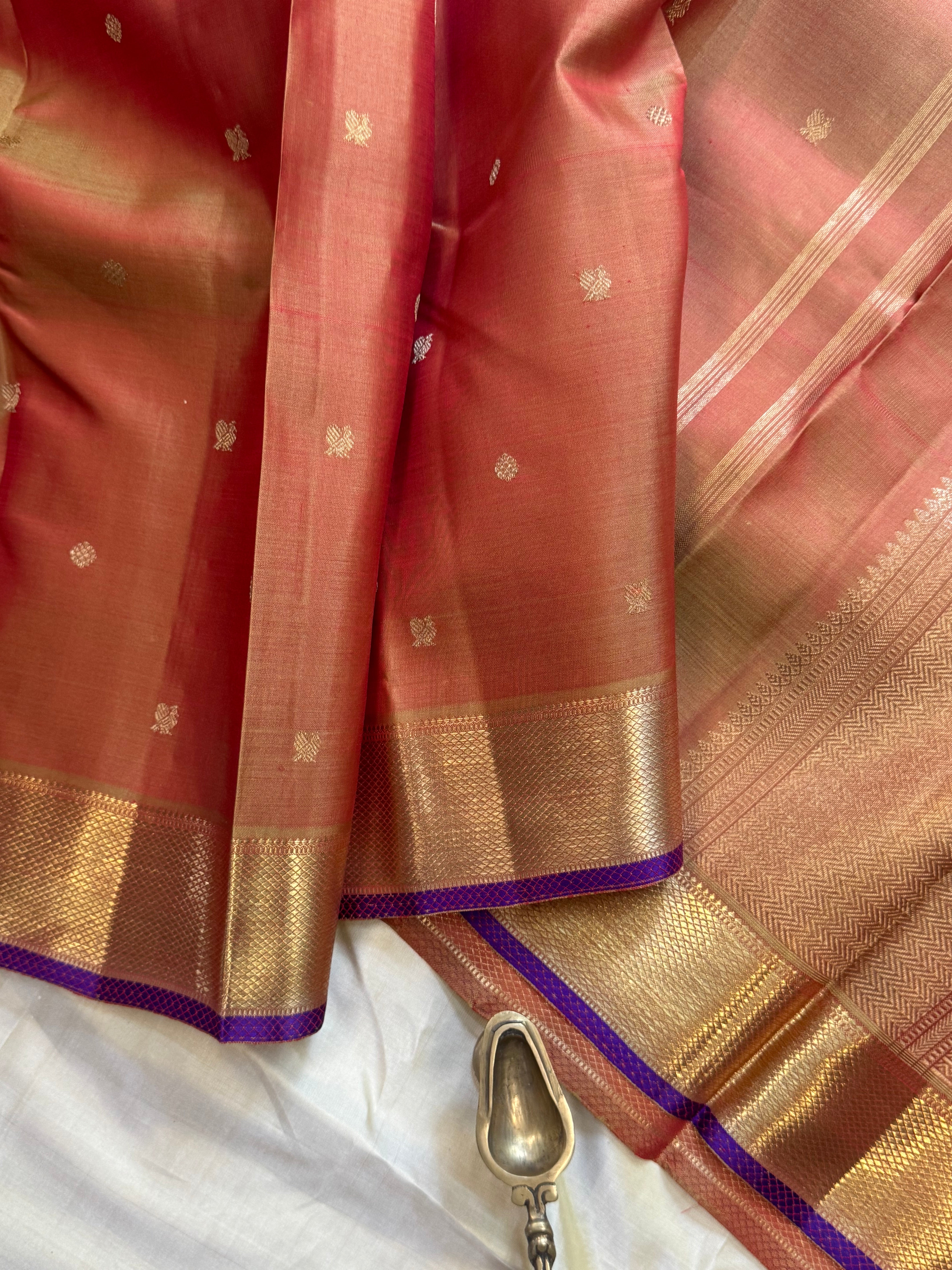 Swapnam : Maanthulir kuil kann pet / kanjipuram silk