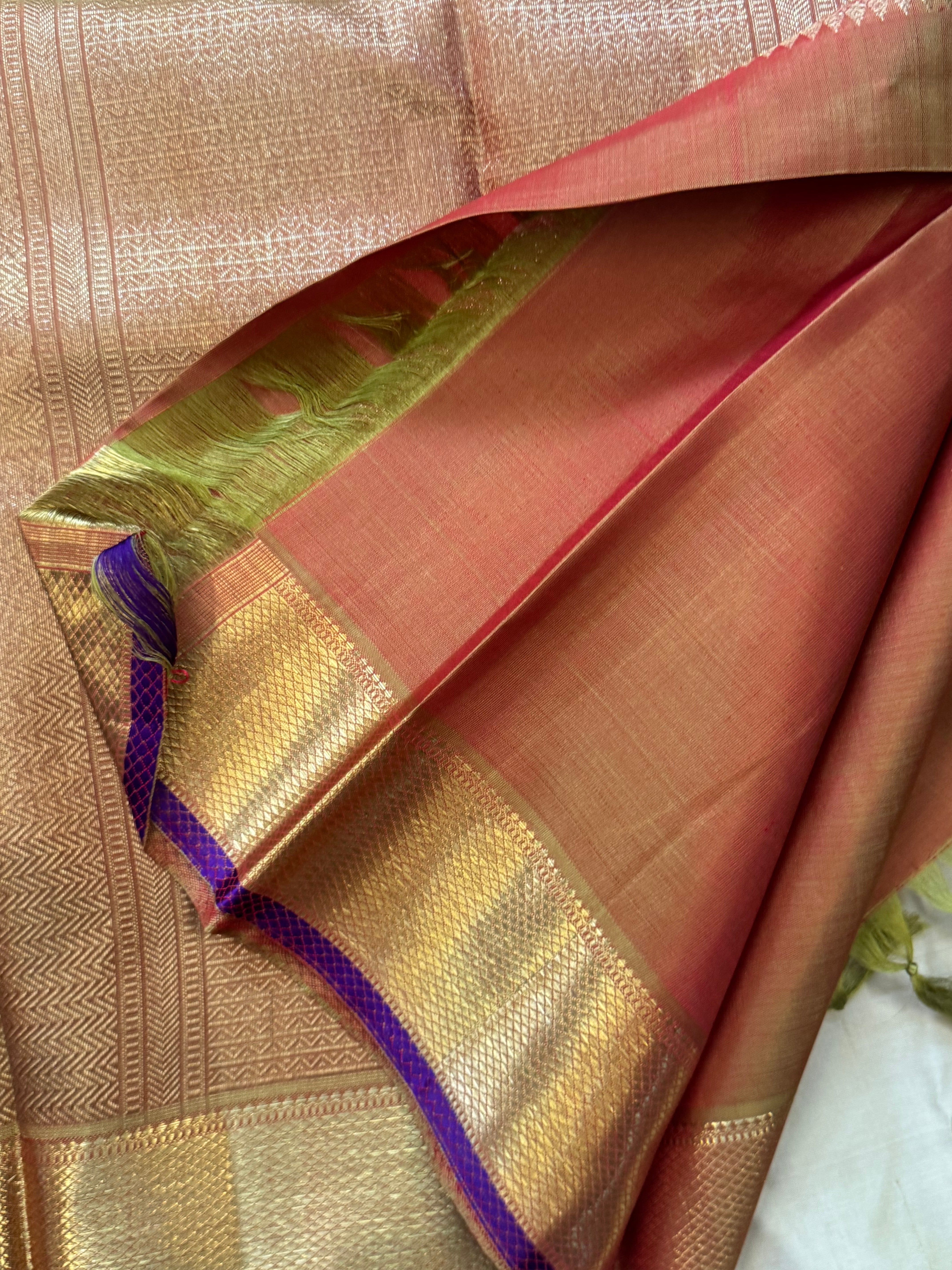 Swapnam : Maanthulir kuil kann pet / kanjipuram silk