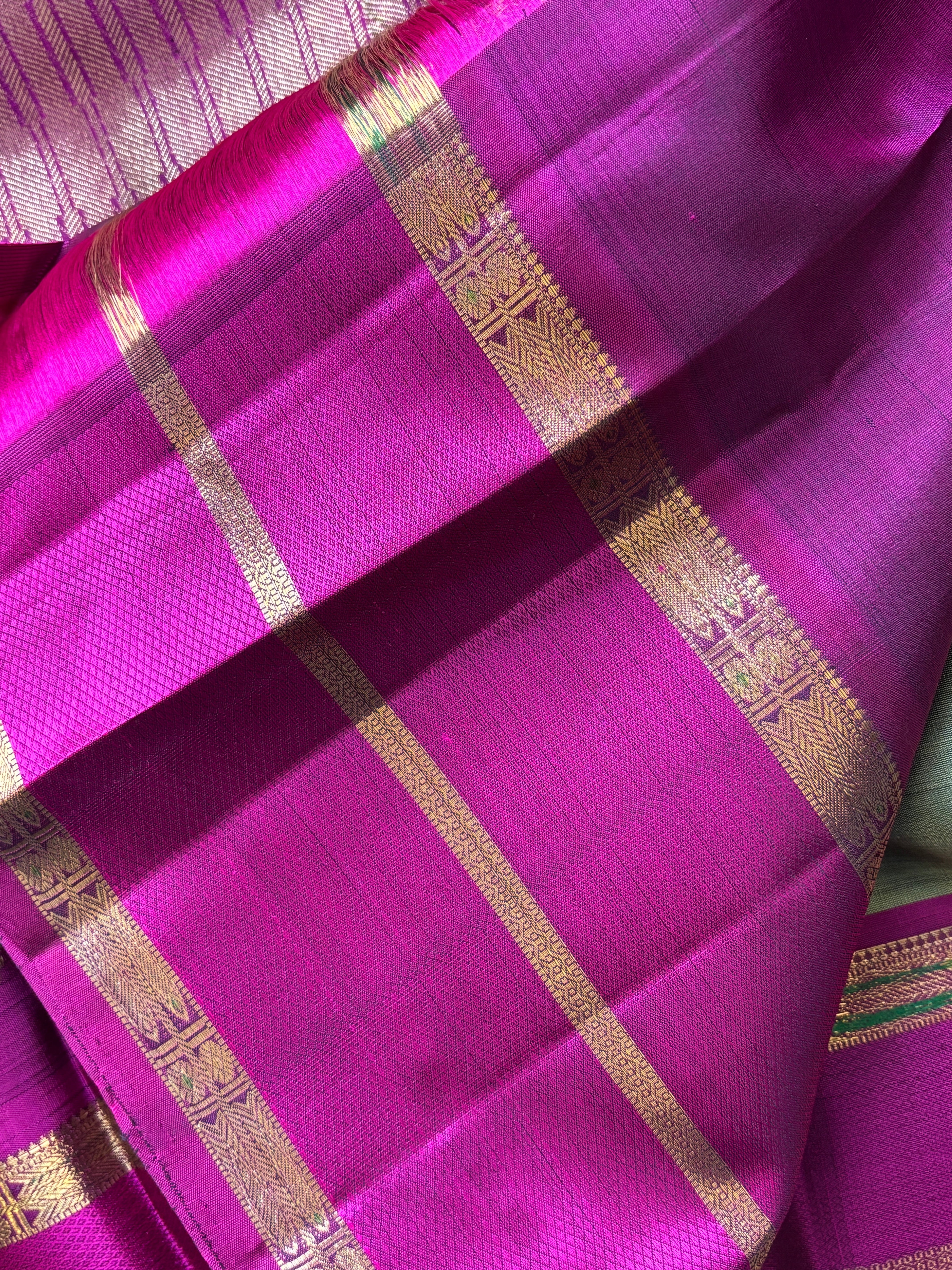 Mehendi green with pink fish pet simple kanjipuram silk