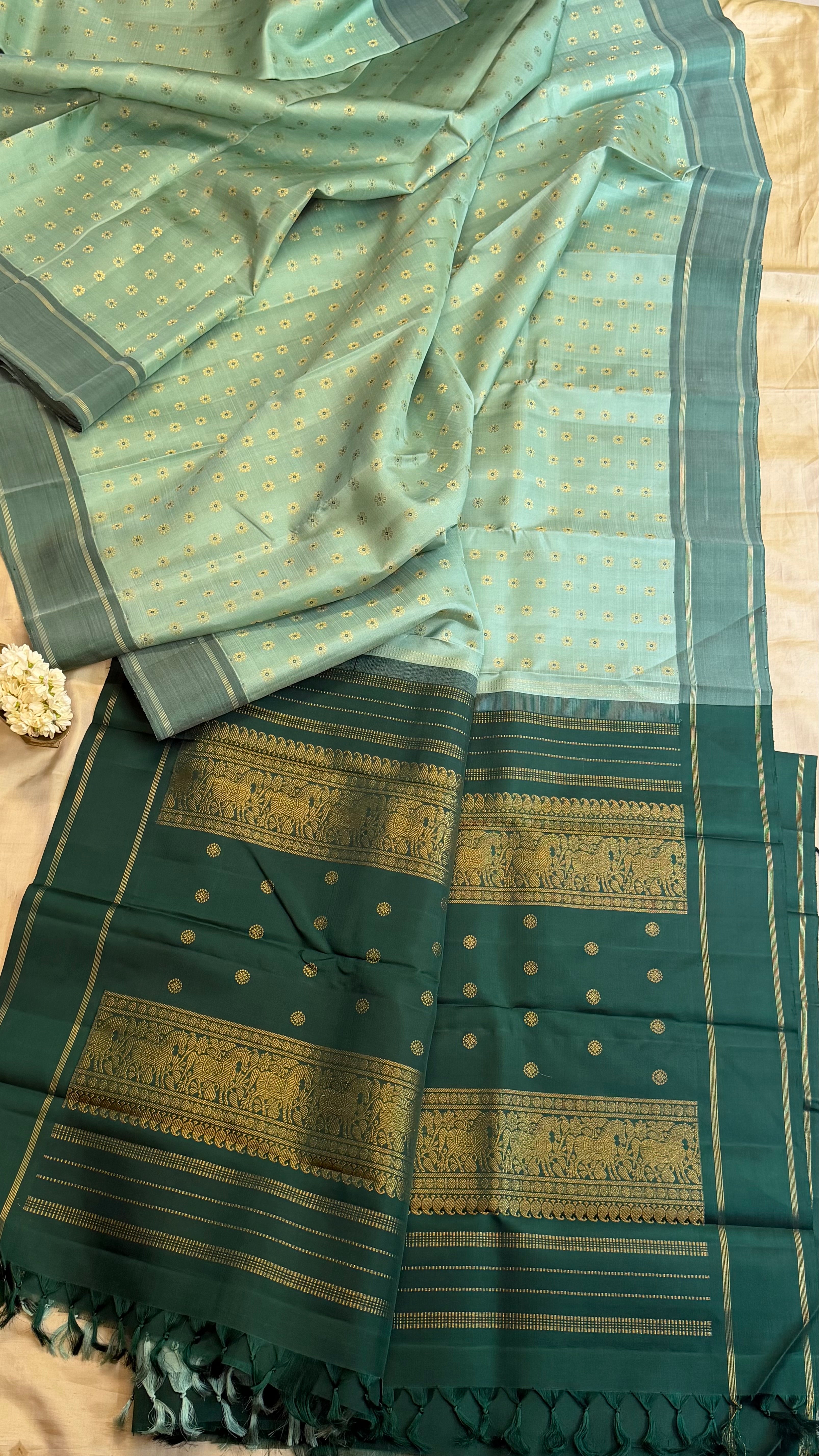 Elakai green Meena work Butta / Kanjipuram silk saree