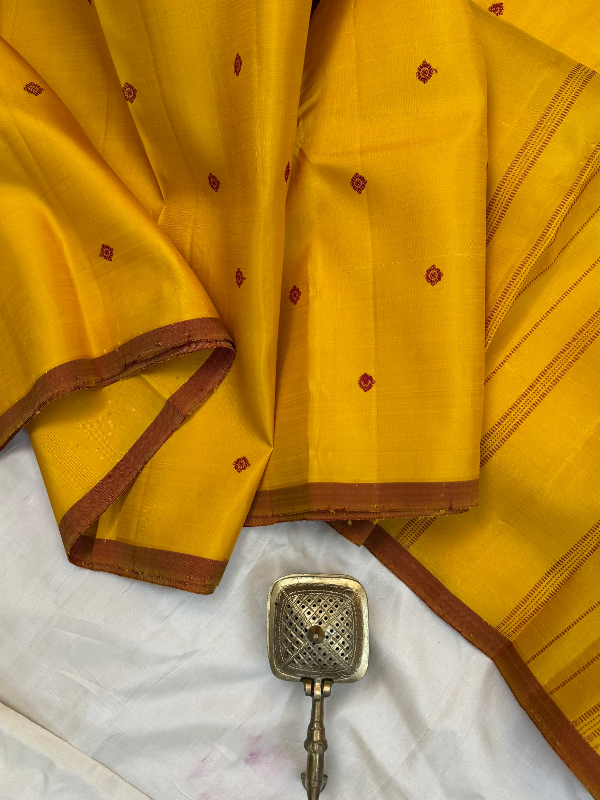 Yellow thread butta border less /Kanjipuram silk saree clsa 12803