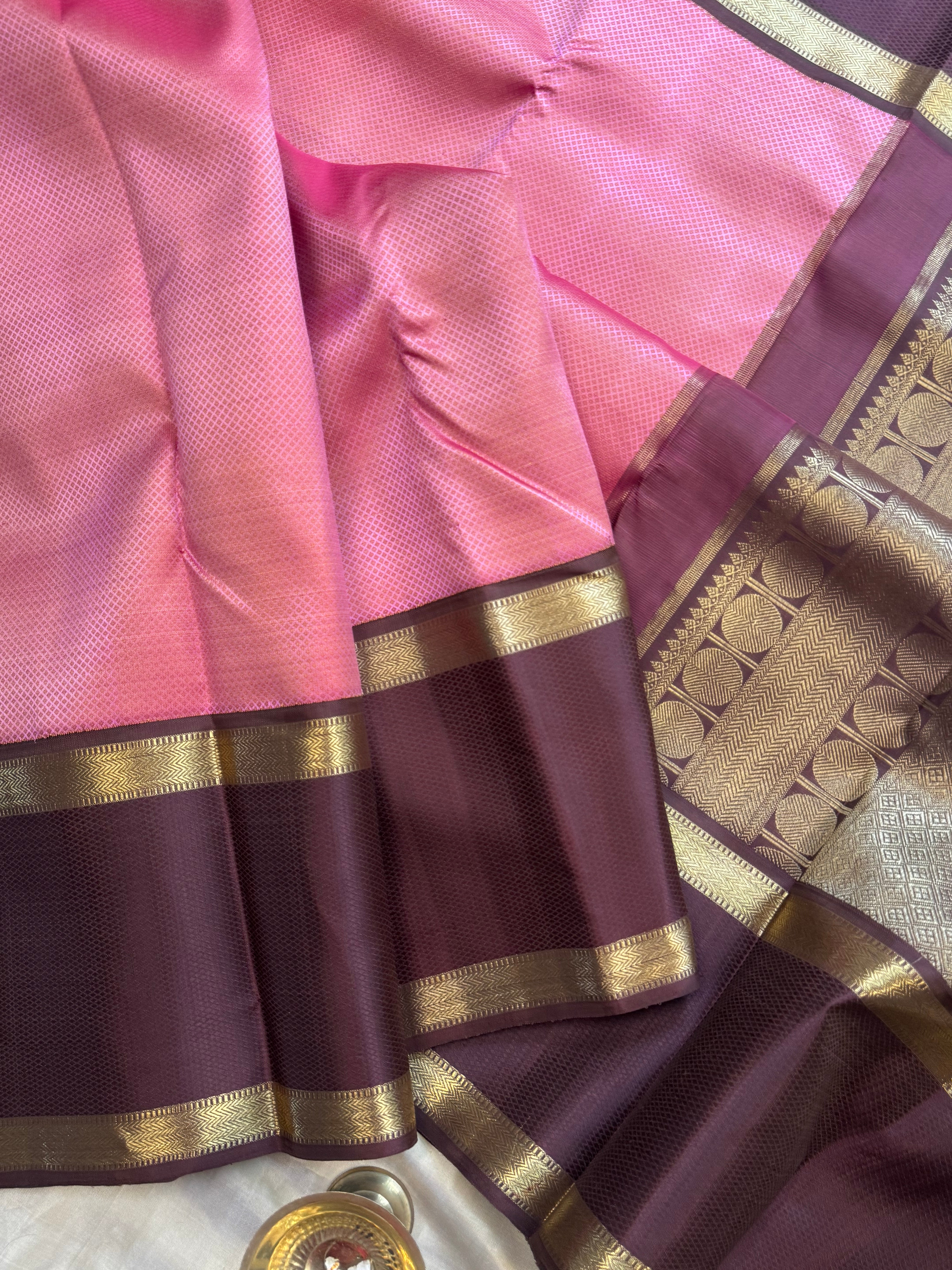 Geva pink kuil kann thread work 5.40m: kanjipuram silk