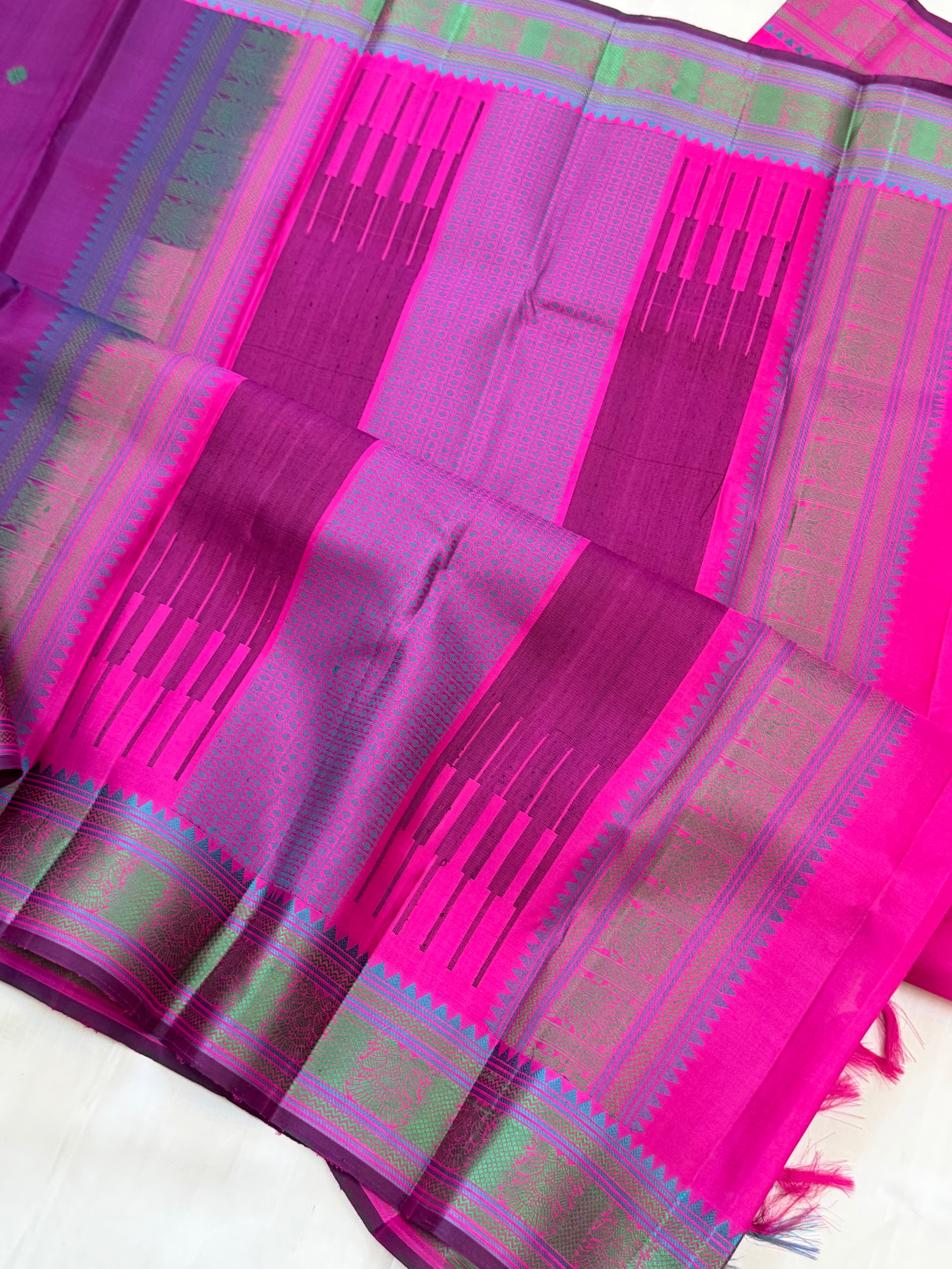 Magenta Iruthalaipakshi pet / Varnangal thread work CLSA11275