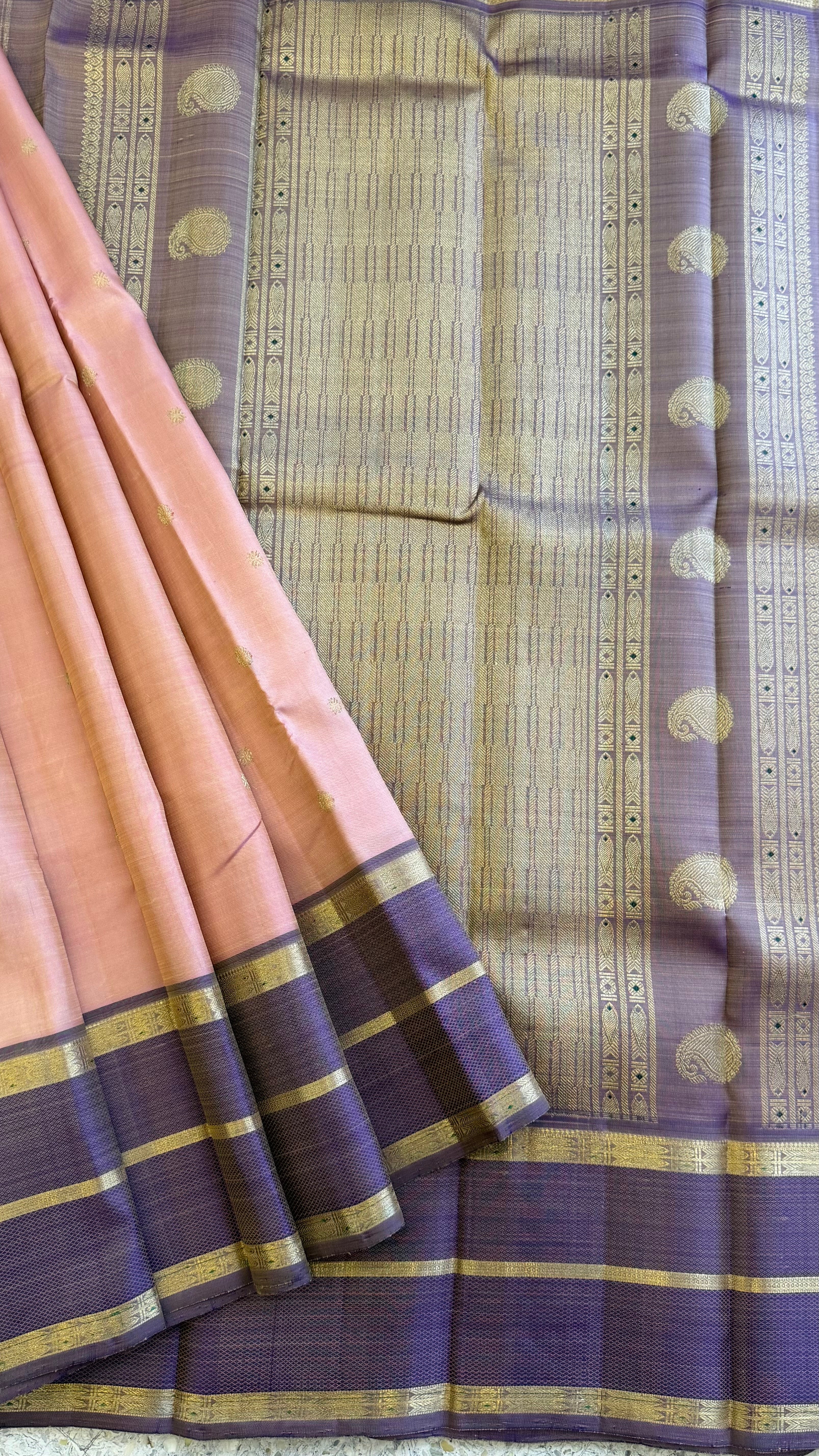 Light geva triple border / Kanchipuram silk