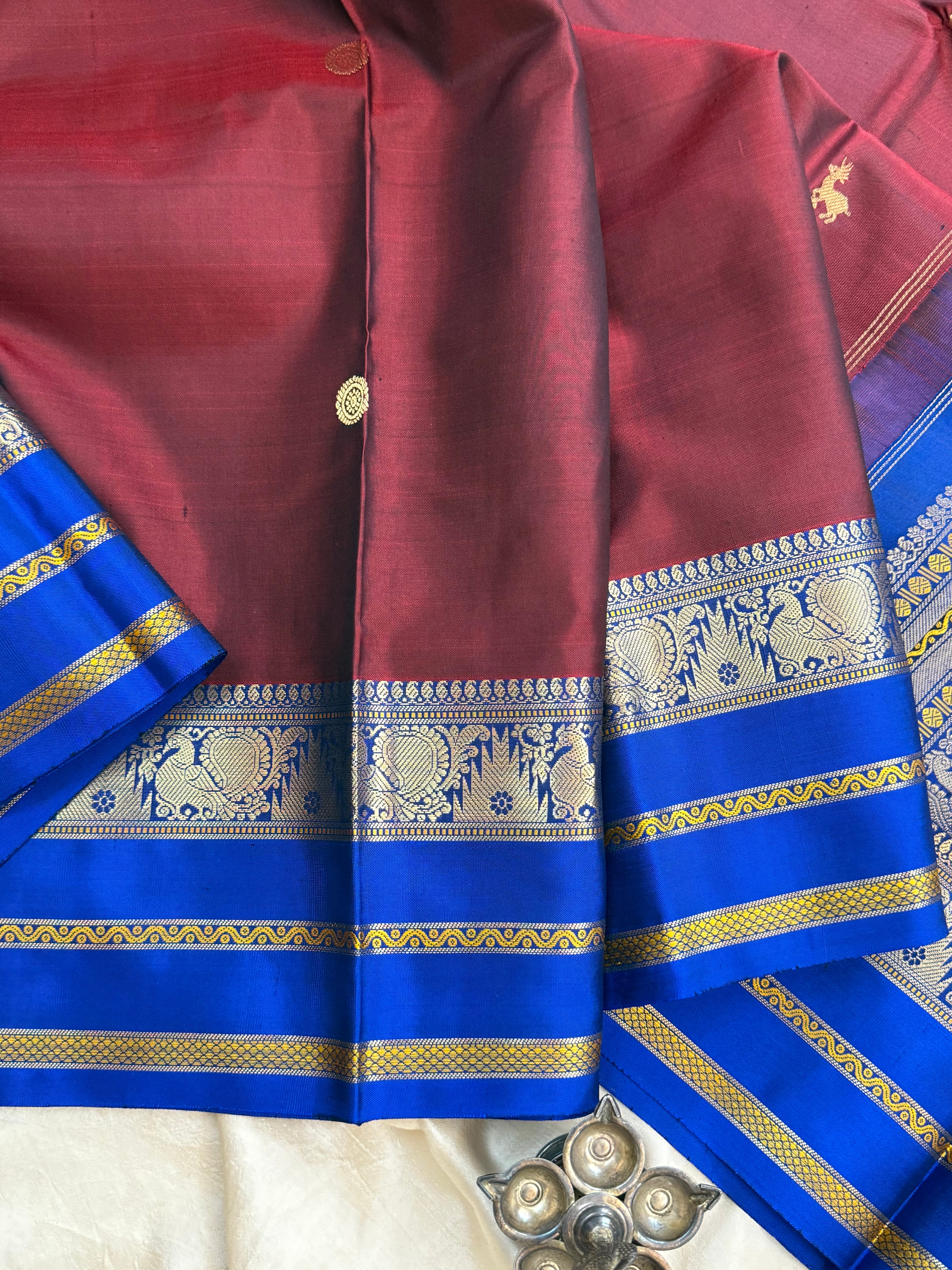 Paaku with blue border / Special edition silk saree