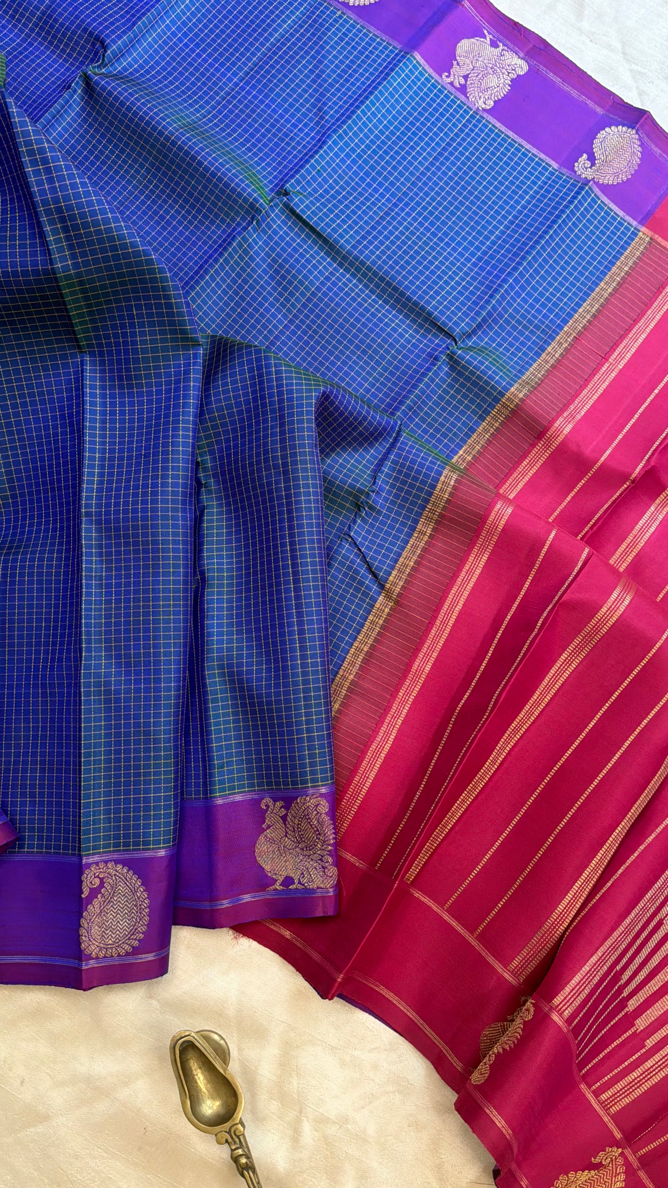 Mayilkazhuthu beetu Butta / Kanjipuram silk