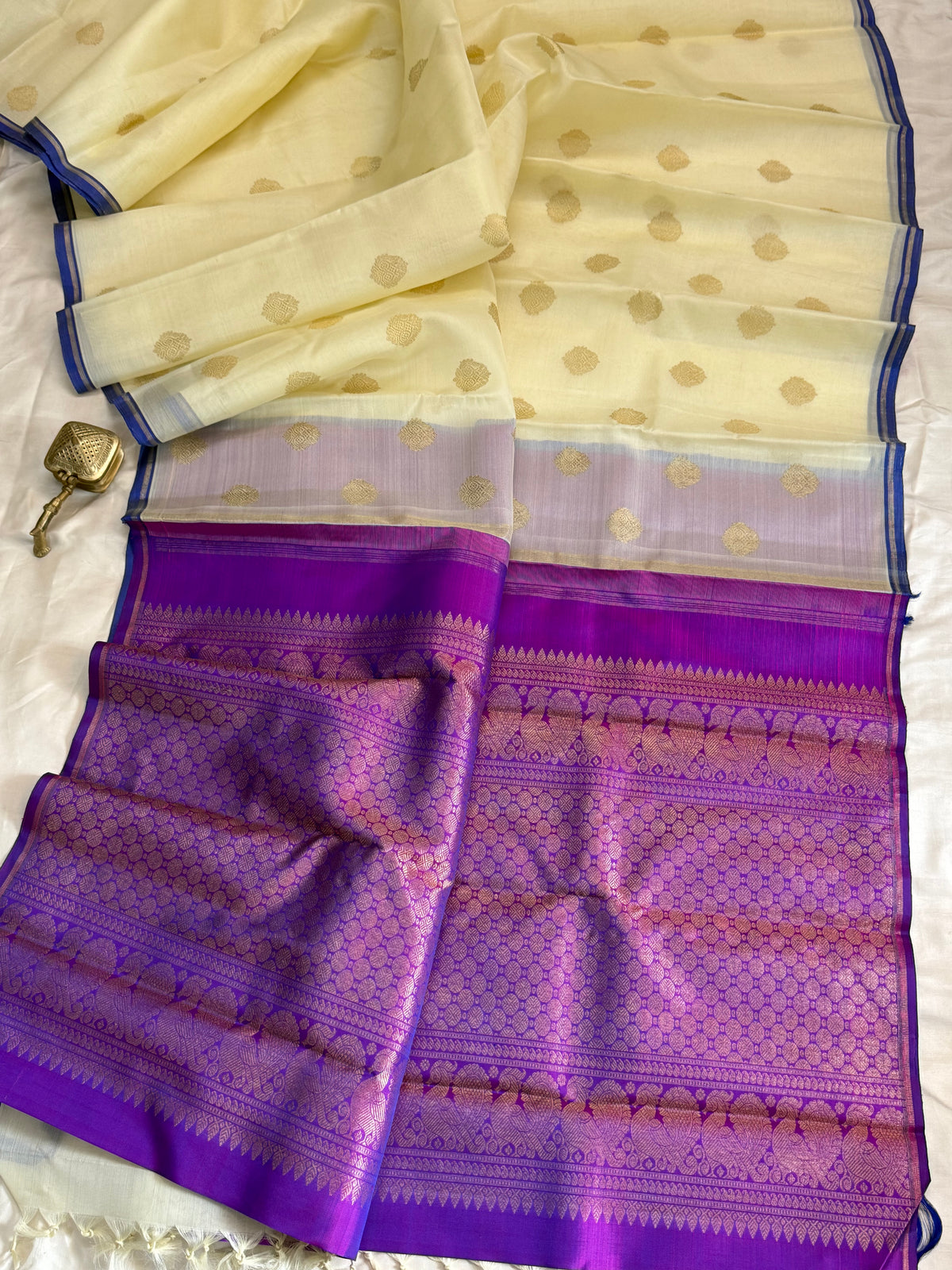 Offwhite and purple borderless organza silk / Kanjipuram silk CLSA12824