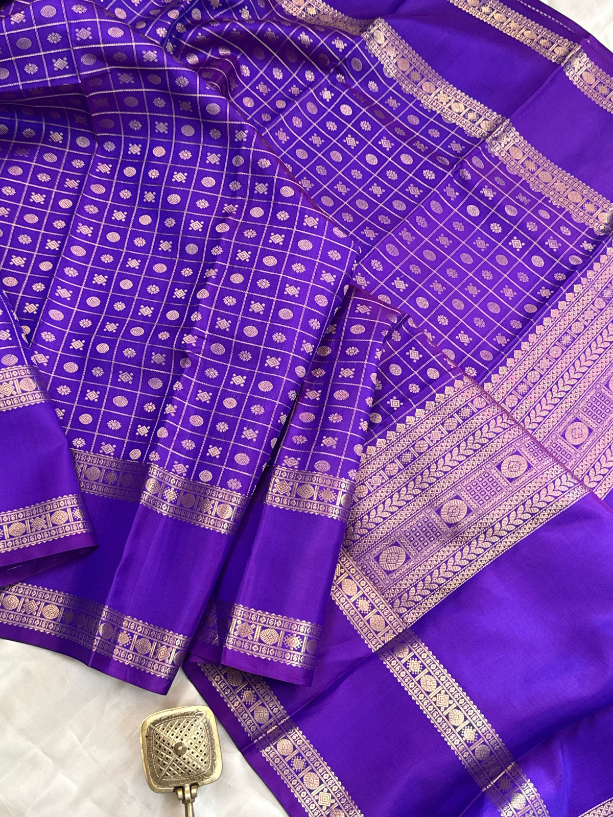 Purplish lakshambutta kili pallu/ Special edition kanjipuram silk