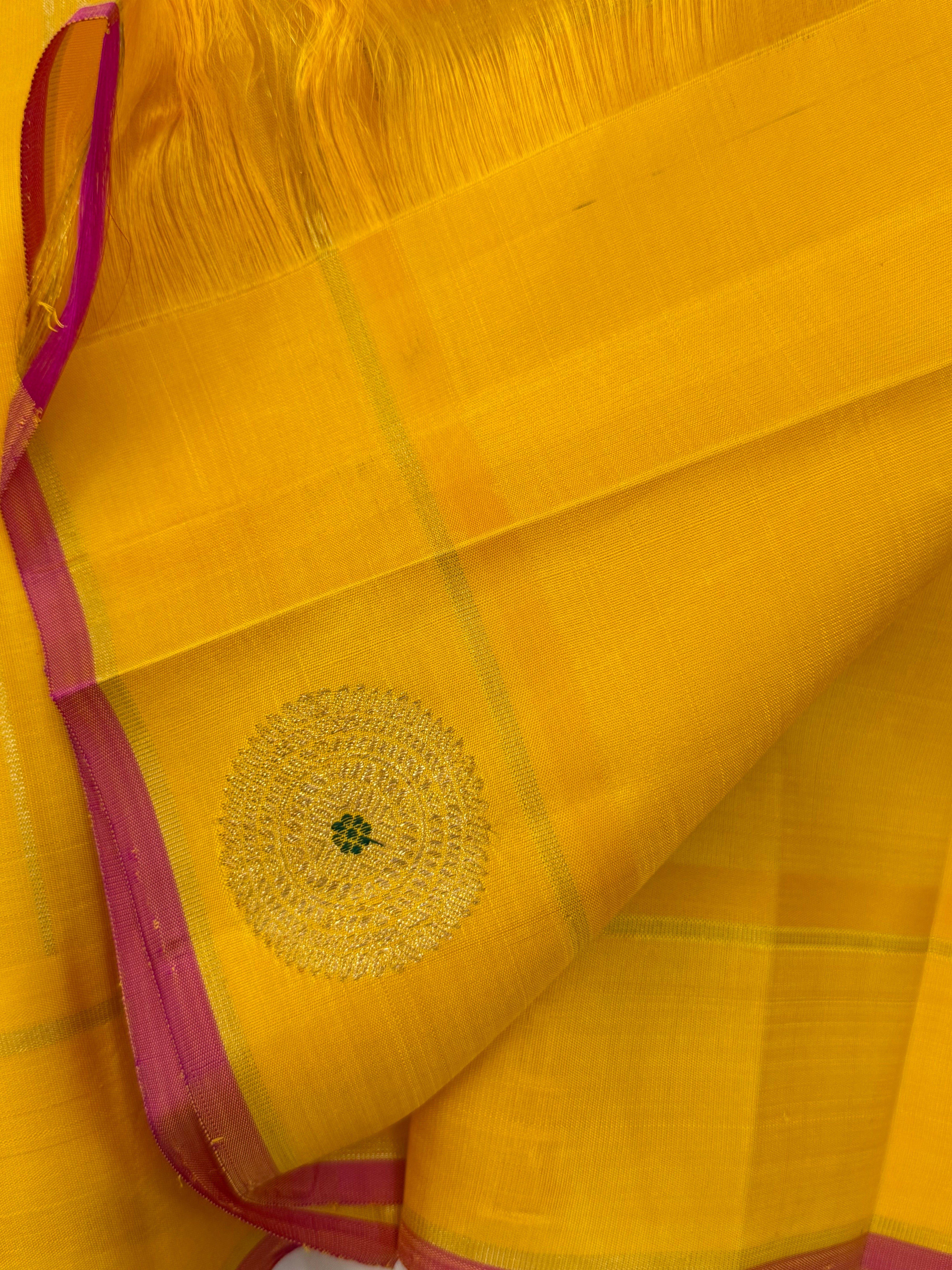 Three Butta border and yellow colour body / Kanjipuram silk saree clsa 10822
