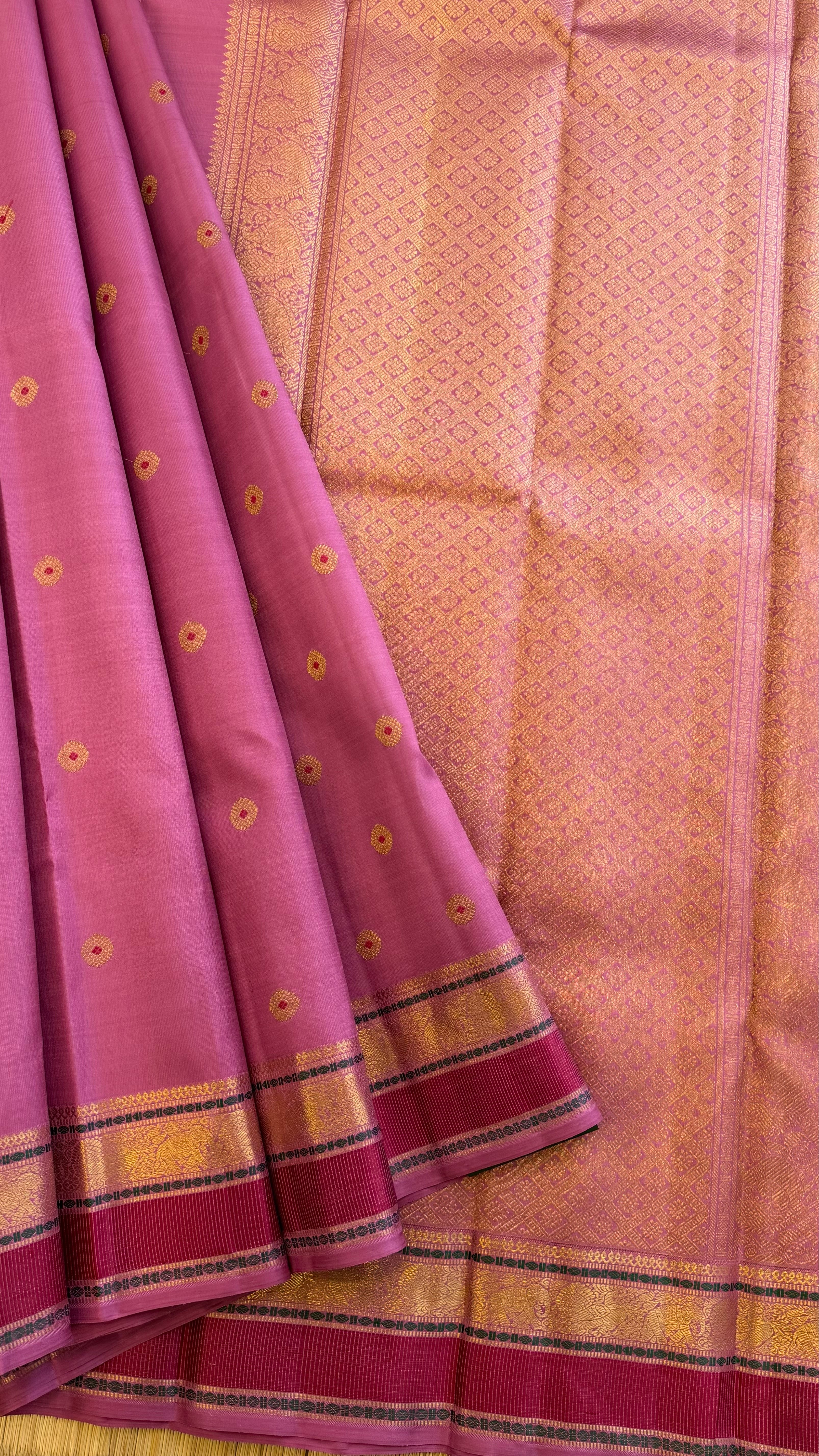 Dusky pink meenakari Butta / Kanjipuram silk