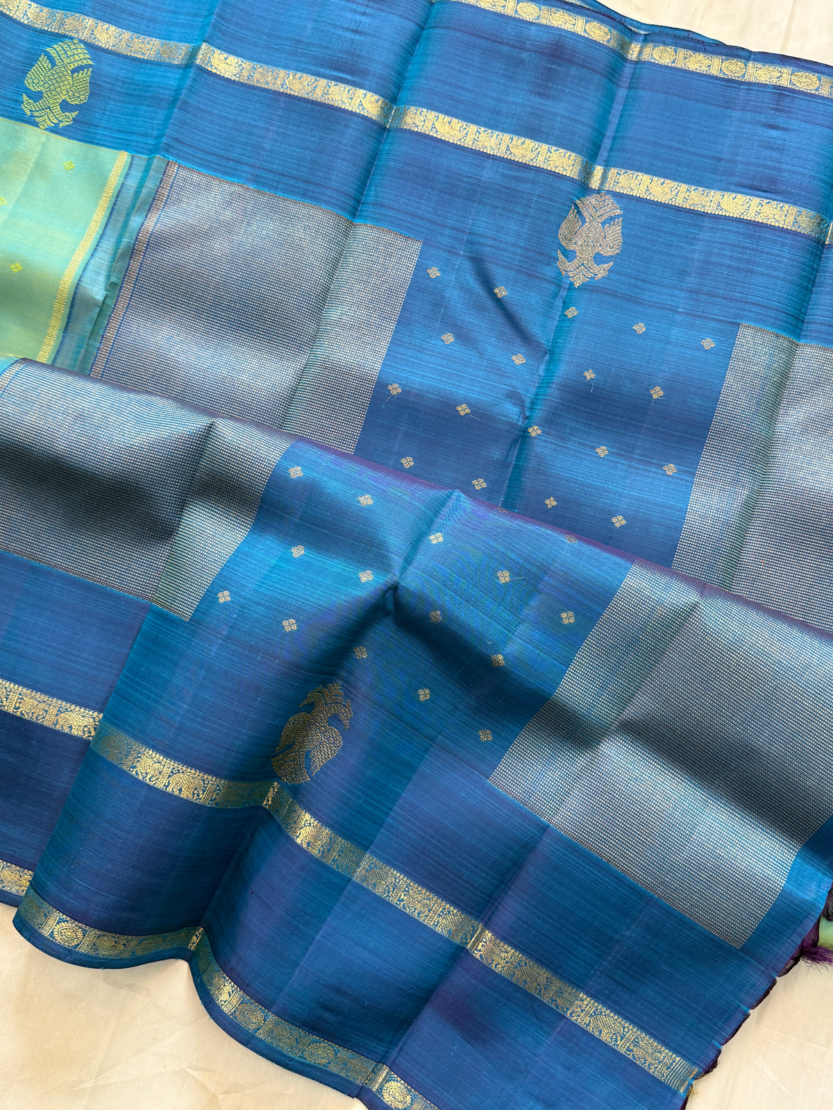 Aqua blue and iruthalaipakshi butta/kanjipuram silk saree clsa 11621