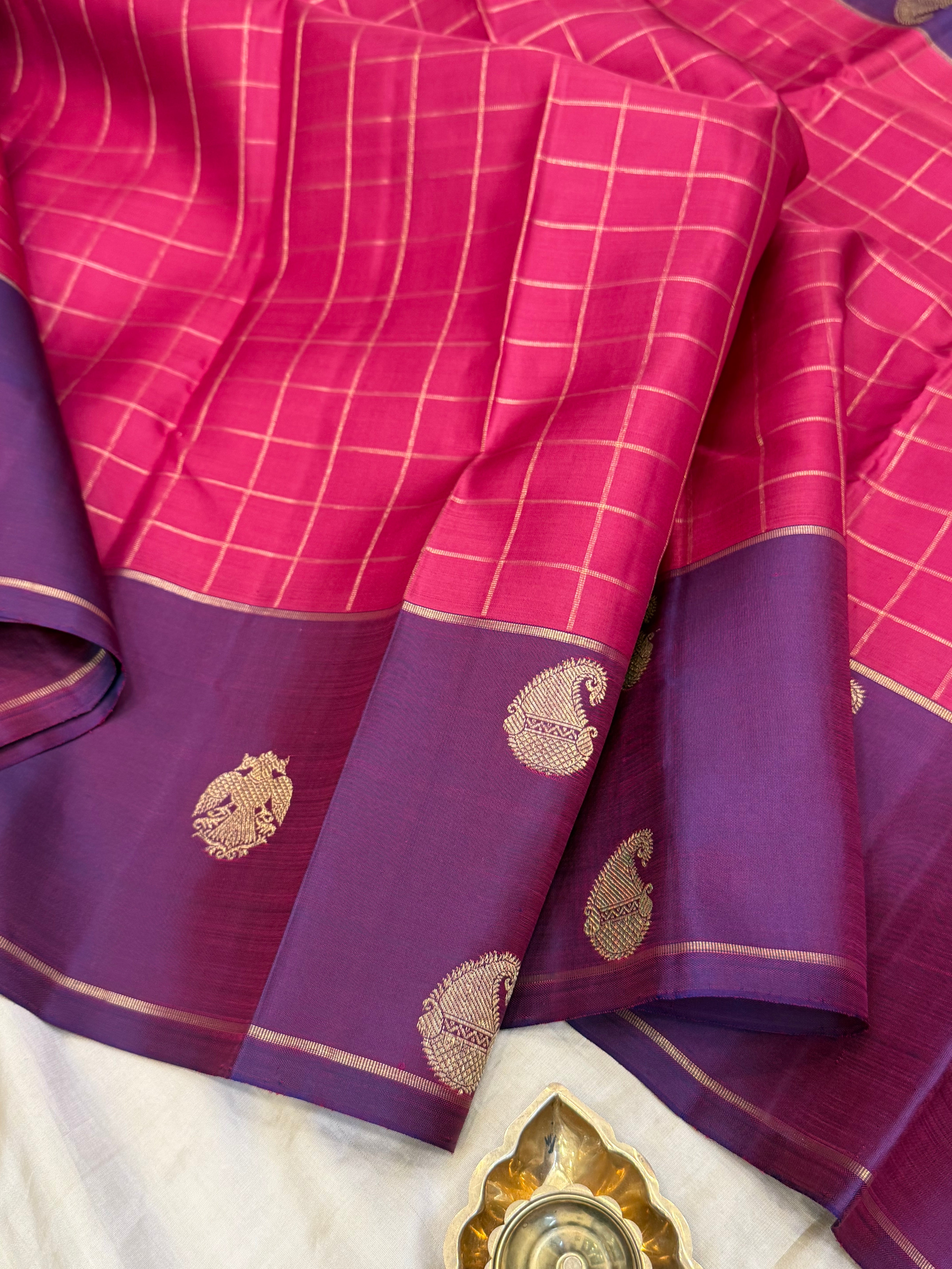 Kalyani: araku zari kattam blue border / kanjipuram silk