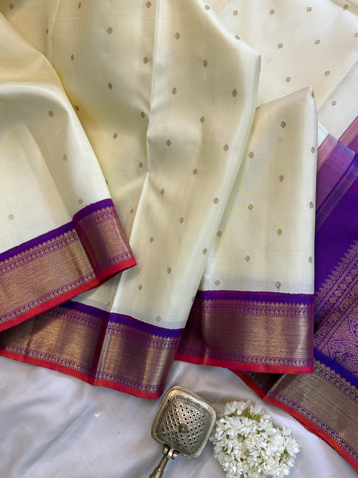 Off white and Majenta Korvai / kanjipuram silk saree clsa 6079