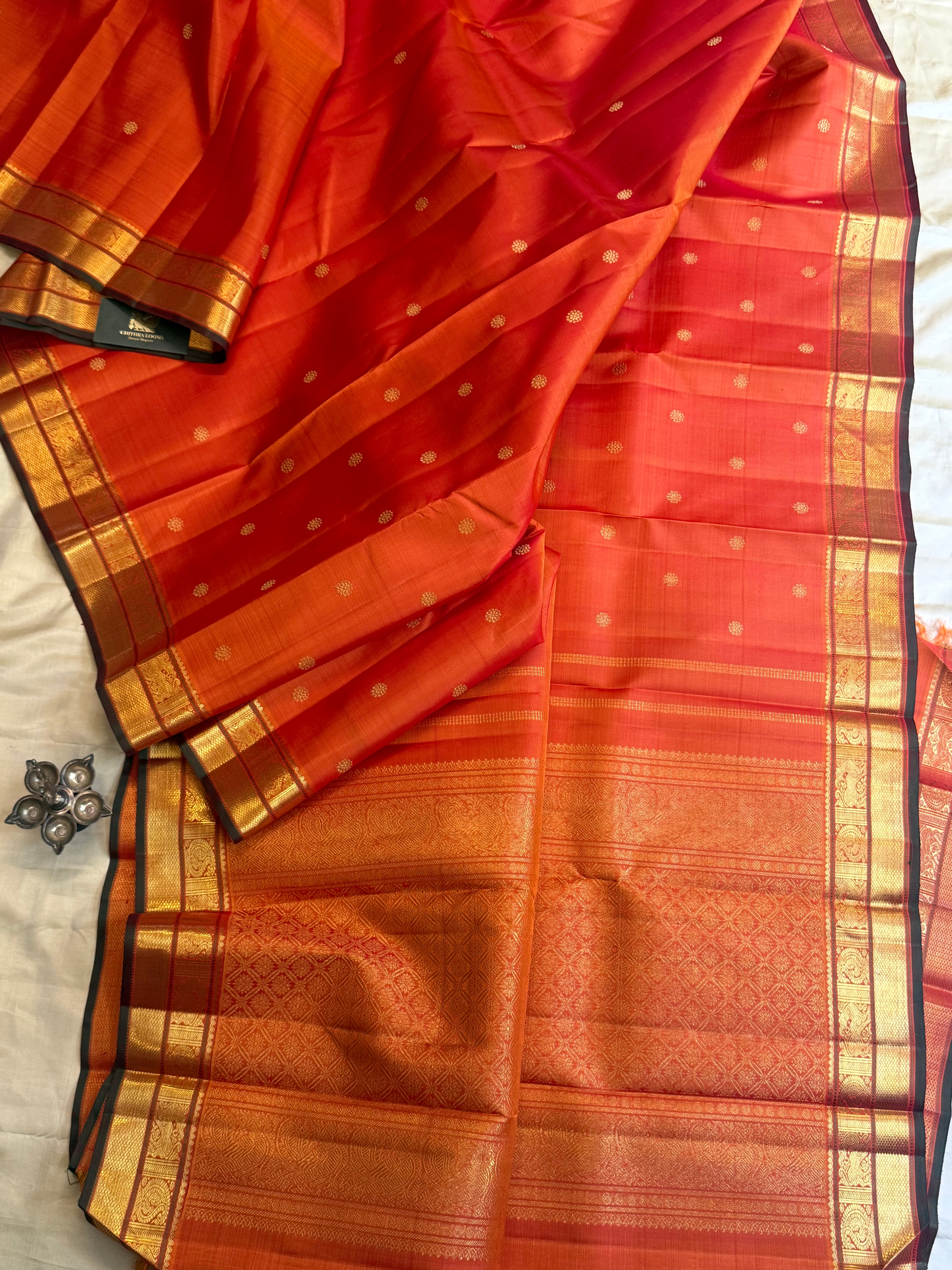 Orange retta border / Kanjipuram silk