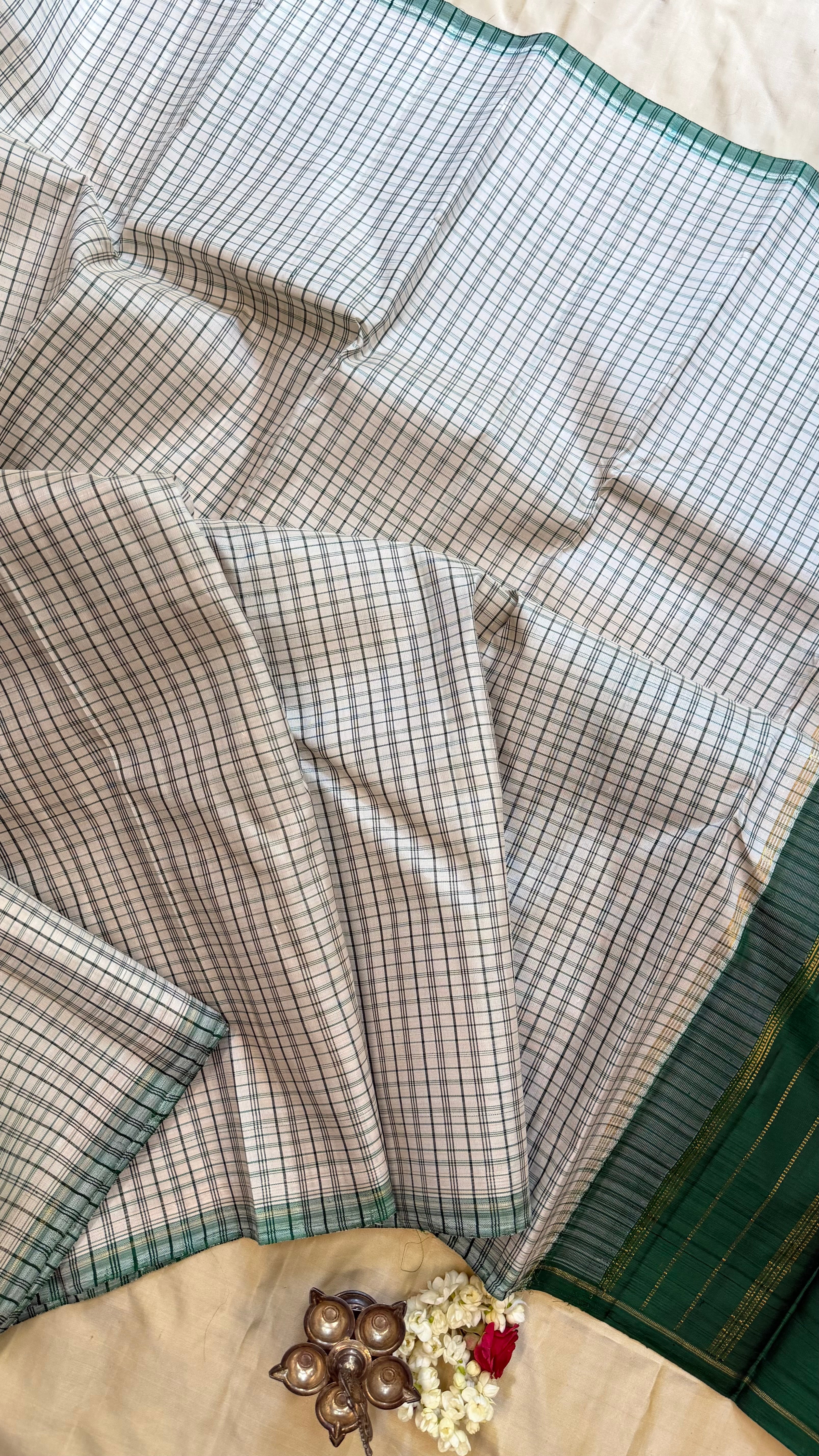 Chettinad kattam offwhite / Kanjipuram Silk