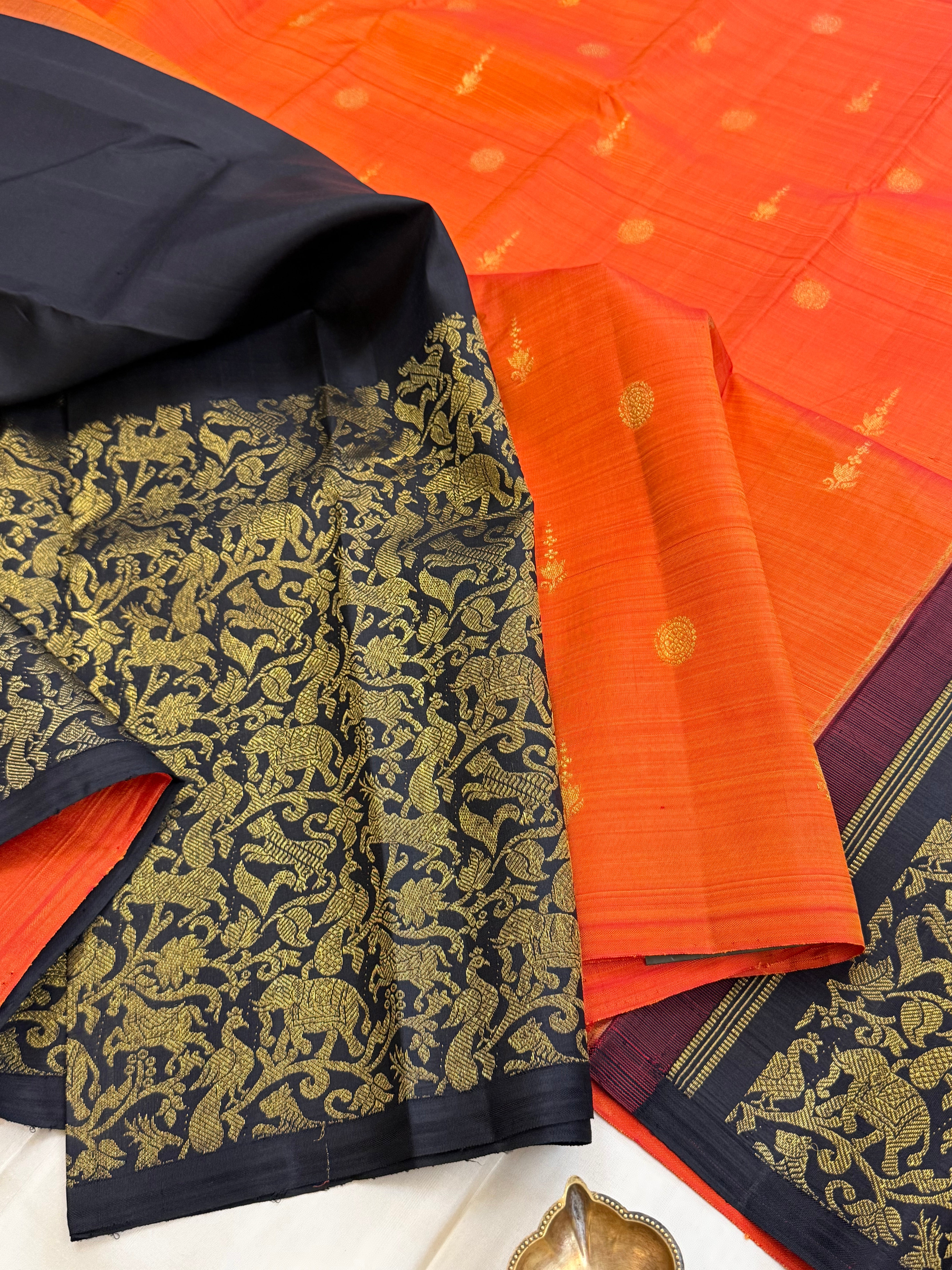 Black with orange Vanasingaram partly pallu / kanjivaram silk clsa 8634