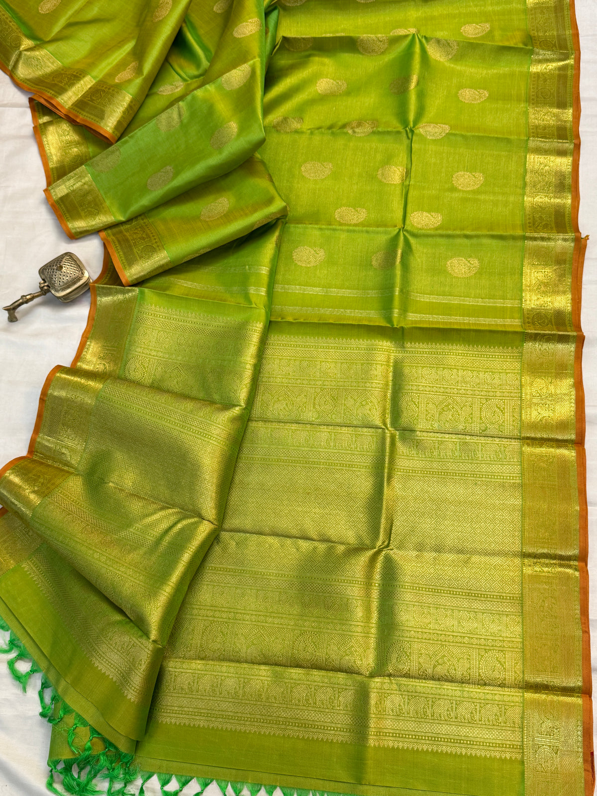 Parrot Green vairaoosi pure Zari / kanjipuram silk saree clsa 2125