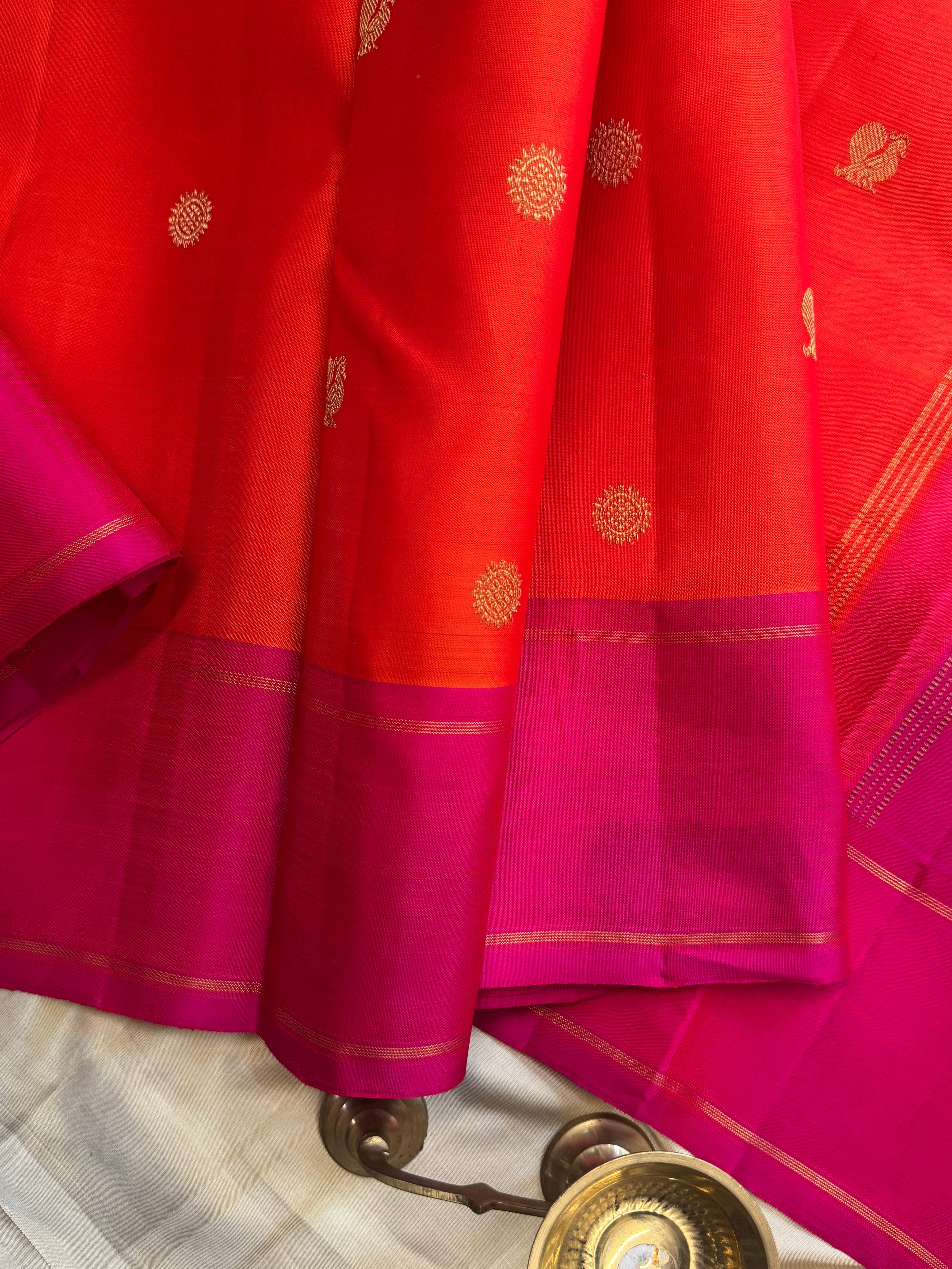 Orange pink annam chakram / simple kanjipuram silk