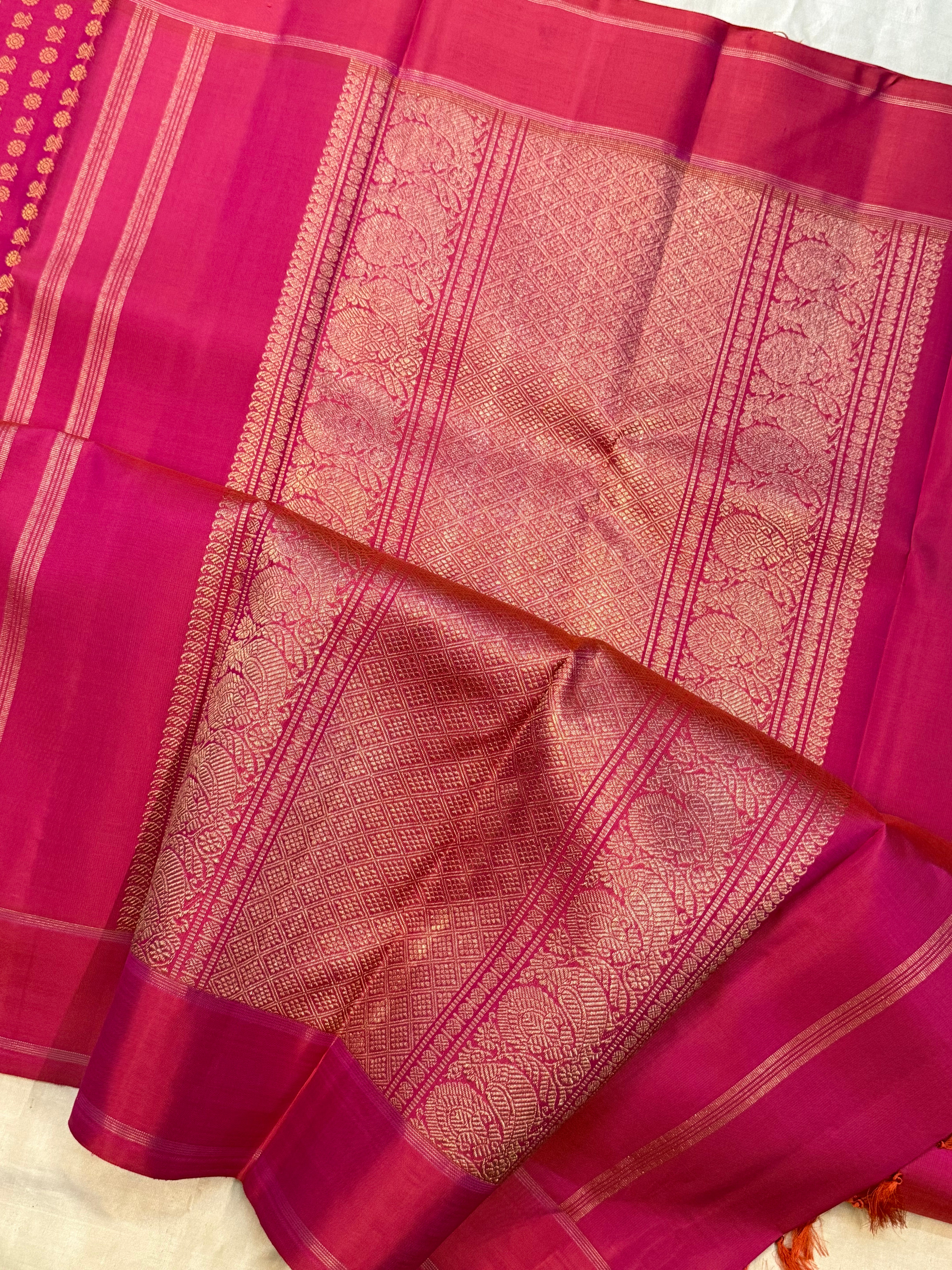 Pink shot orange annam thodar butta thread work / Kanjipuram silk CLSA9796