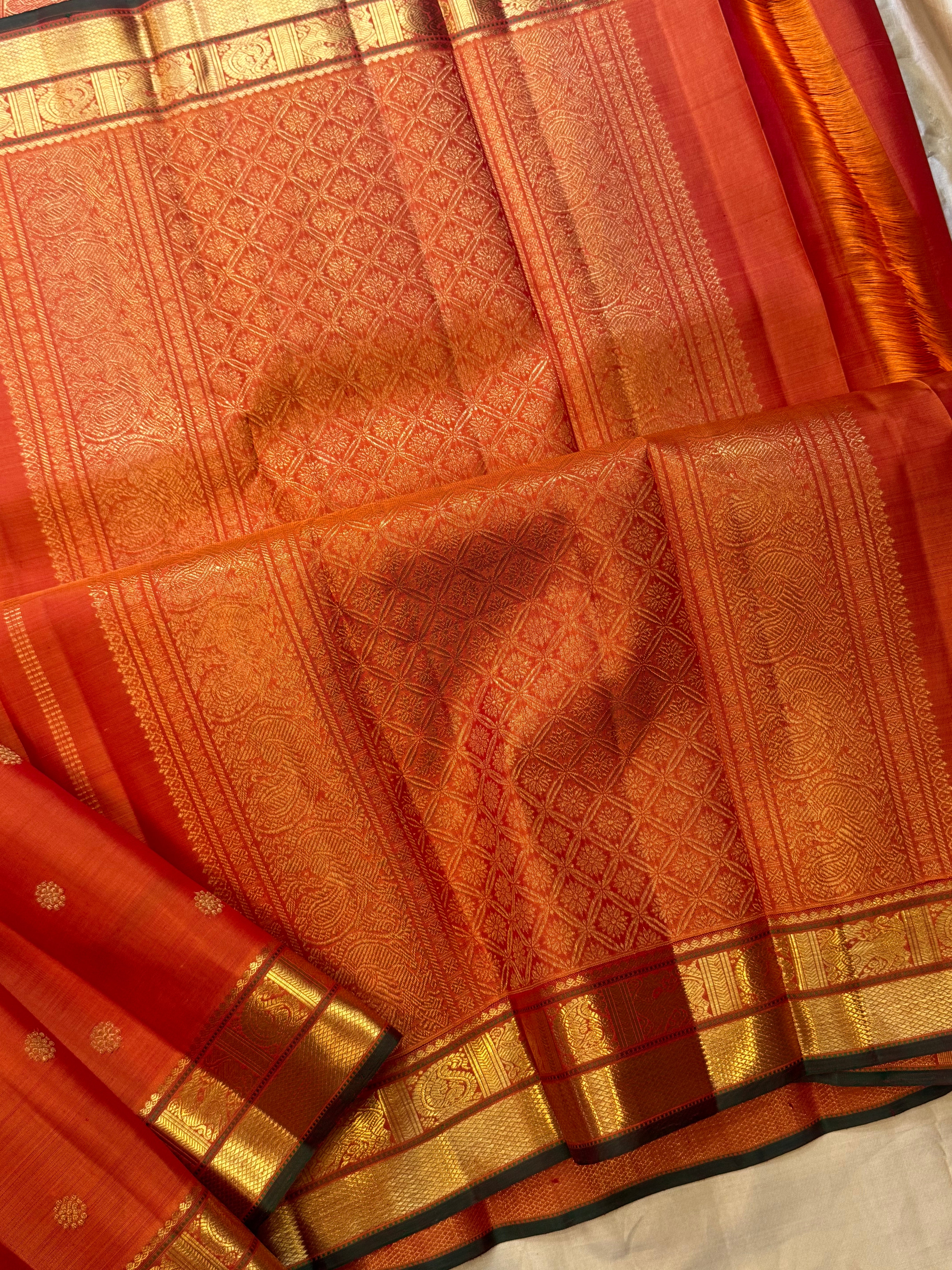Orange retta border / Kanjipuram silk
