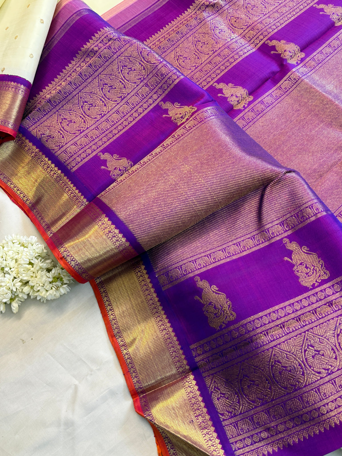 Off white and Majenta Korvai / kanjipuram silk saree clsa 6079