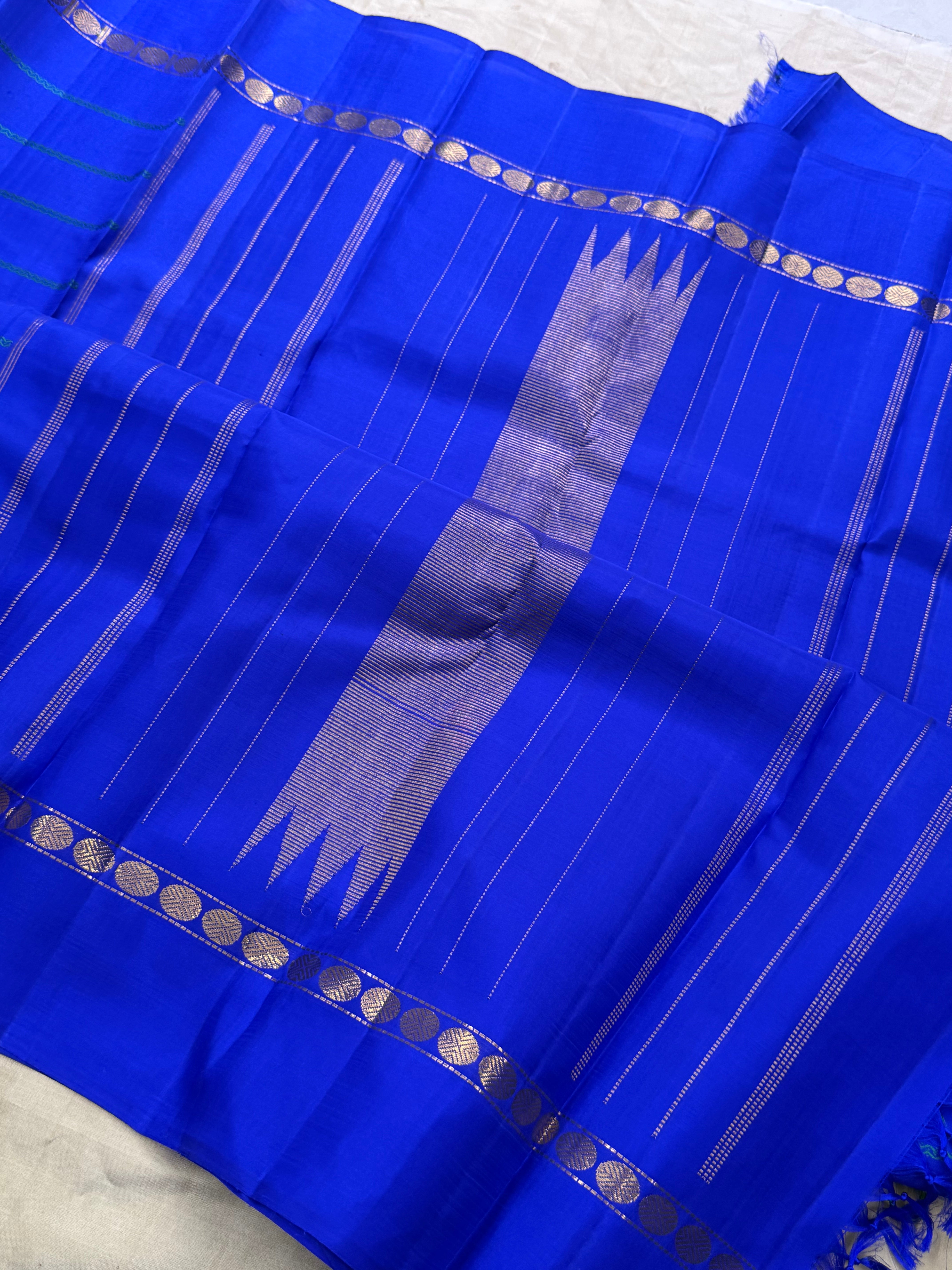 Royal blue veldhari/ Arani silk