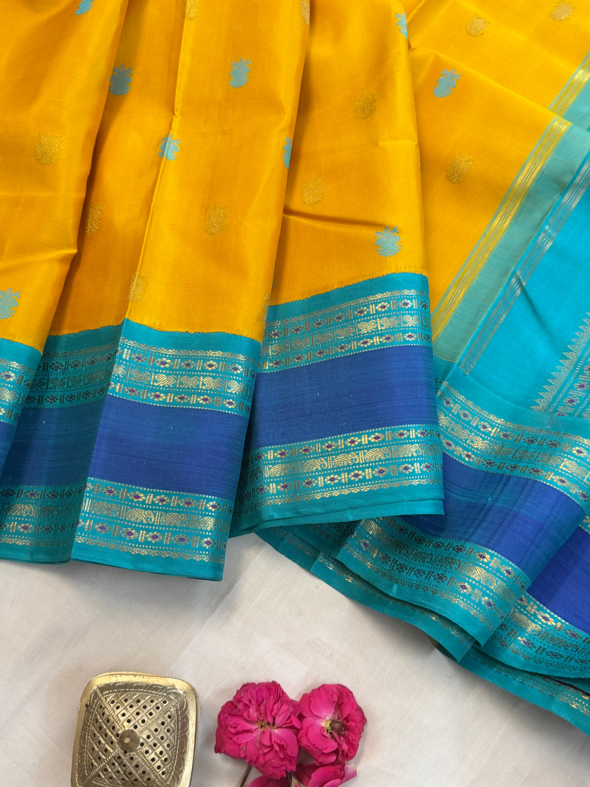 Yellow - Day 1 Navarthri colour pure Zari Kanjipuram silk /Banana yellow Korvai