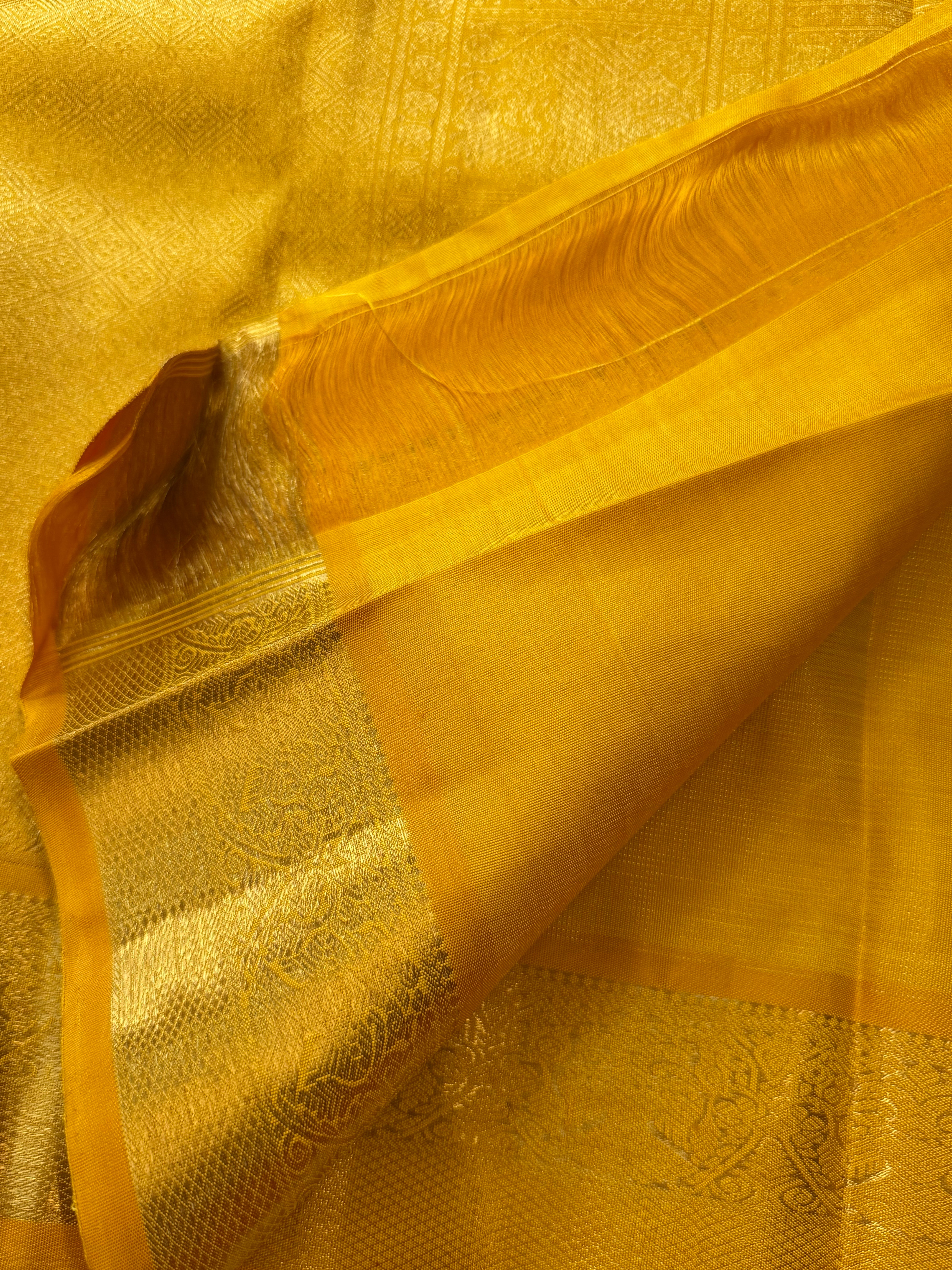 Golden mustard Vairaoosi / pure Zari Kanjipuram silk