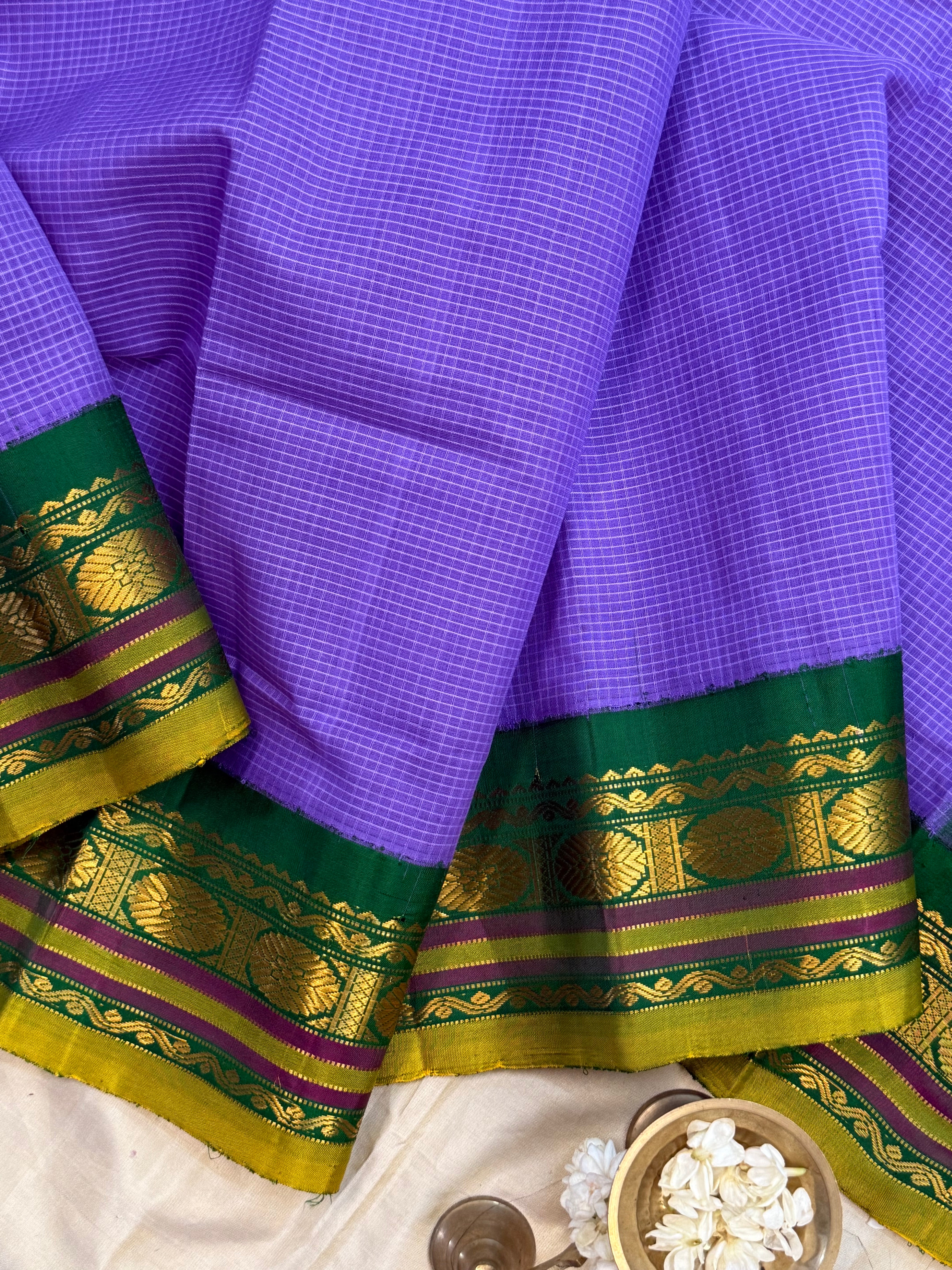 December poo and green korvai / Gadwal cotton ( No Blouse )