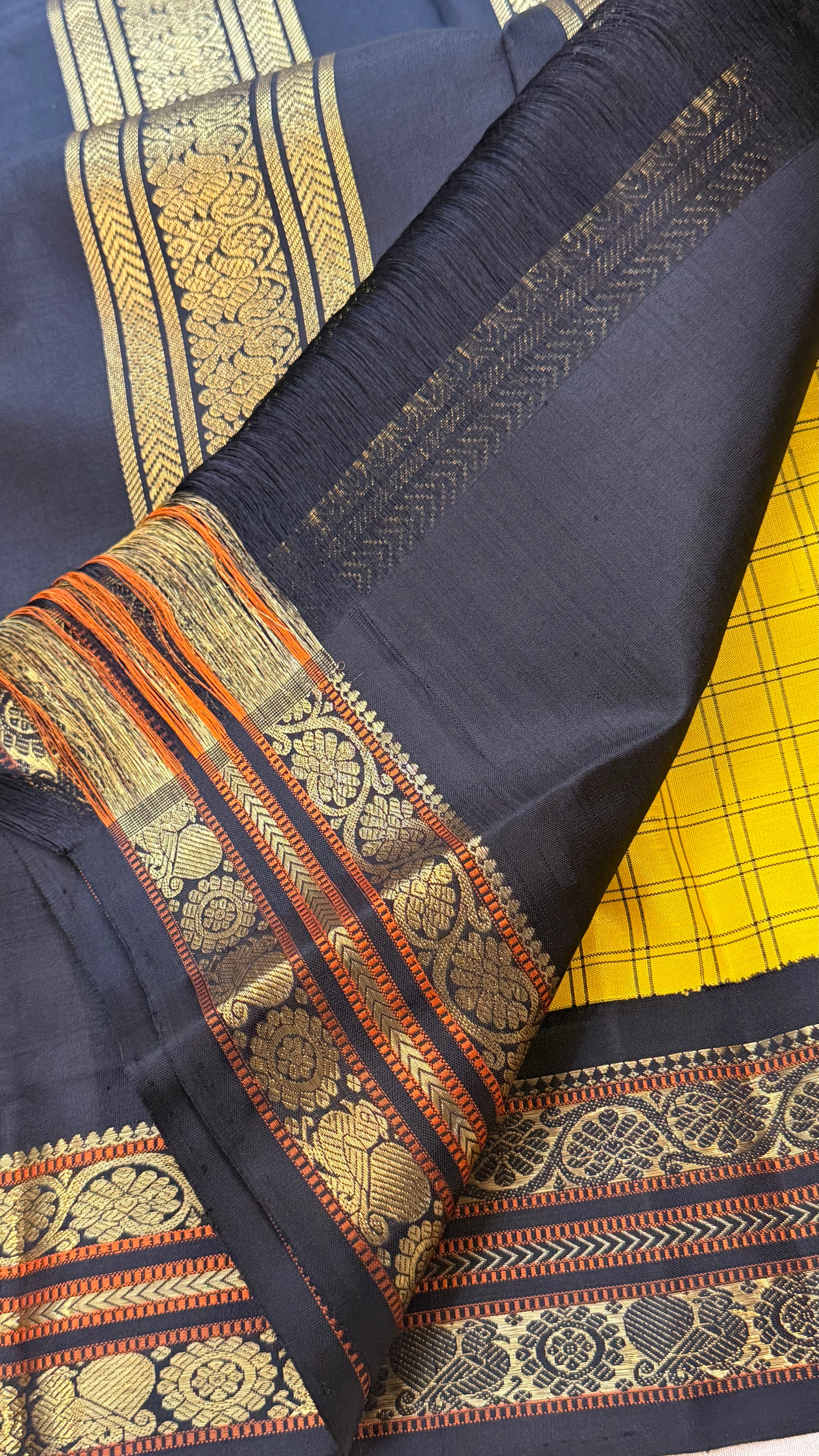 Manjal Kattam Korvai / Kanjipuram silk