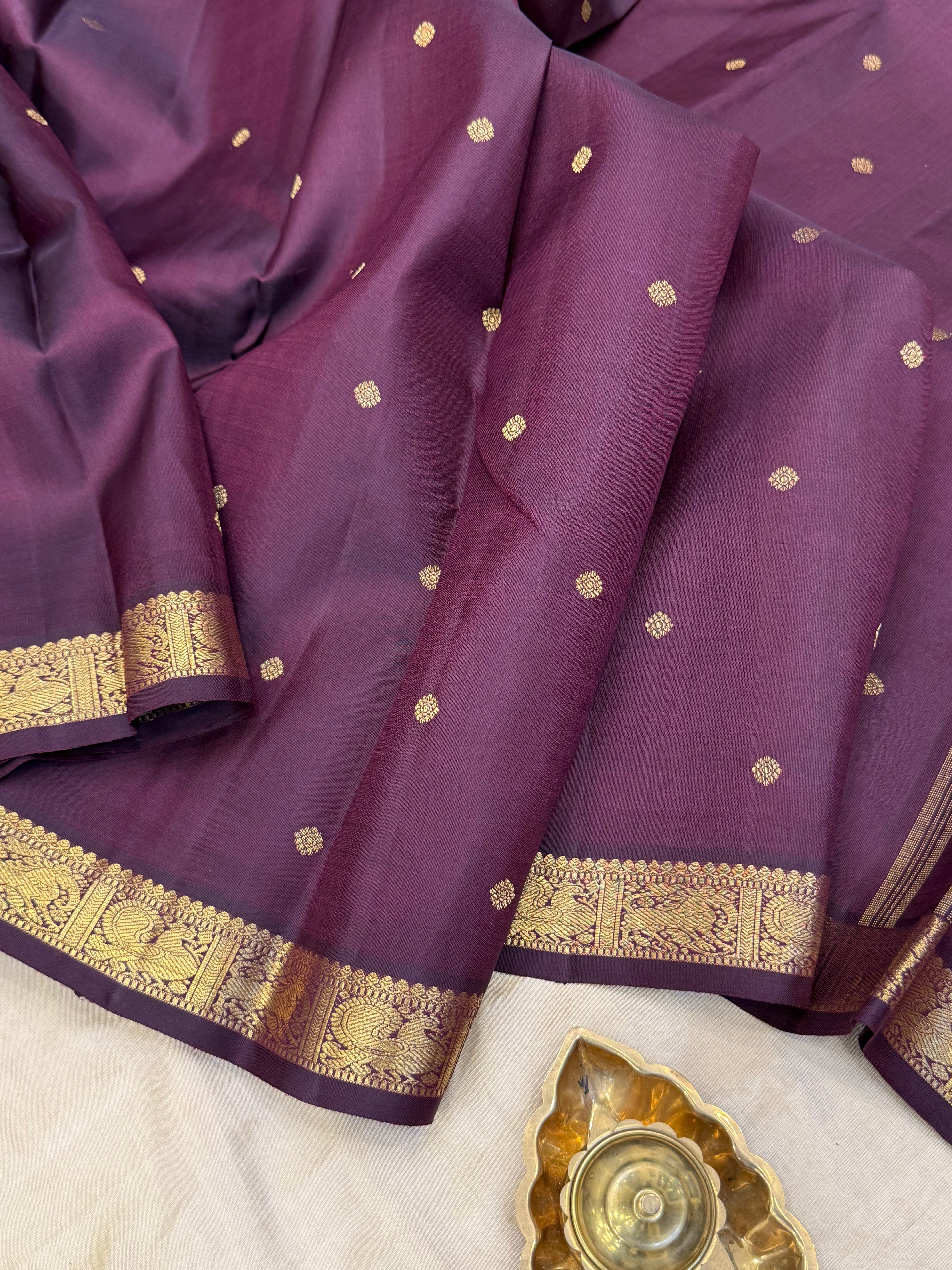 Kalyani: Paaku small border / kanjipuram silk