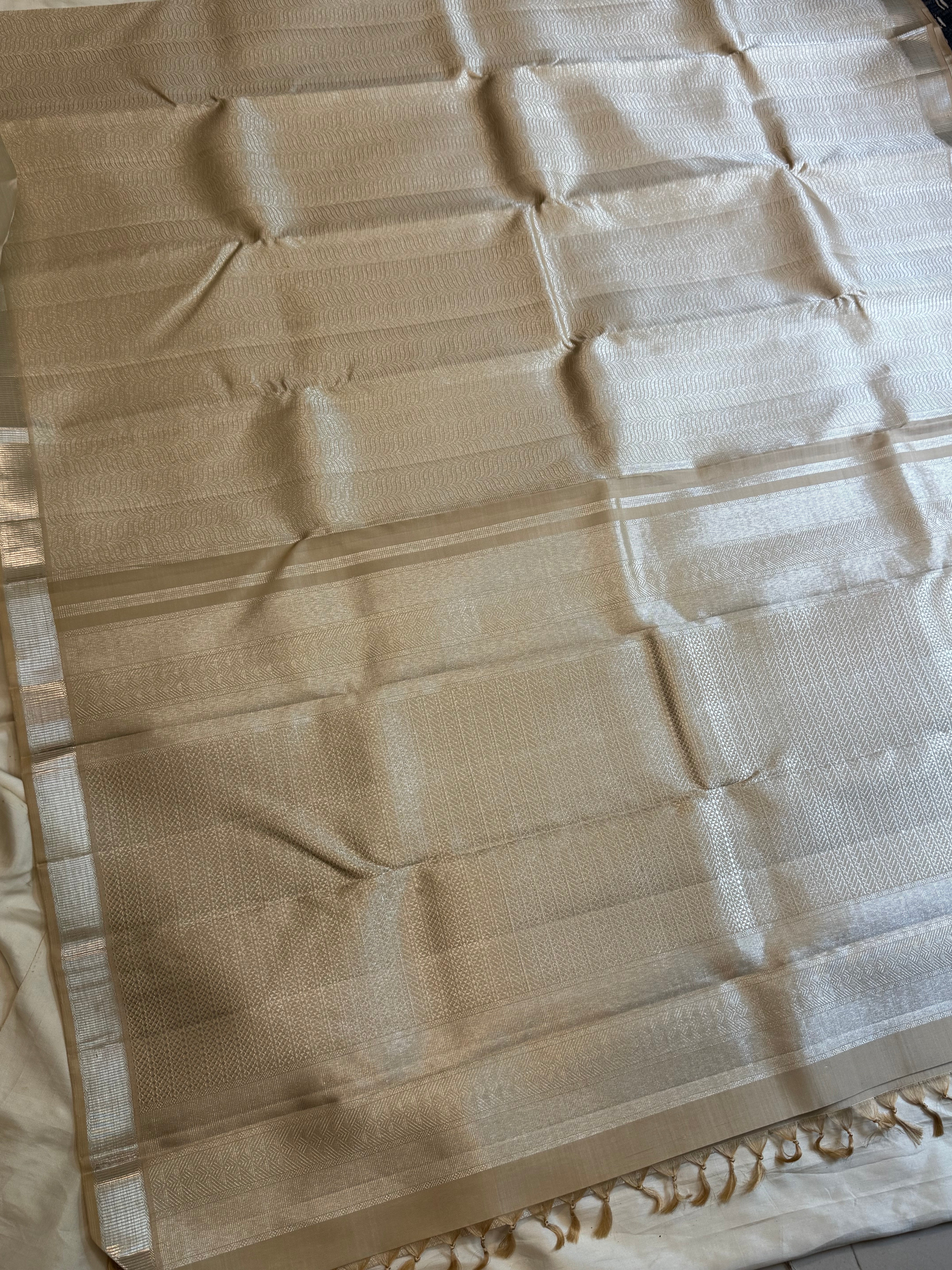 Silver Zari vangi body / kanjipuram silk