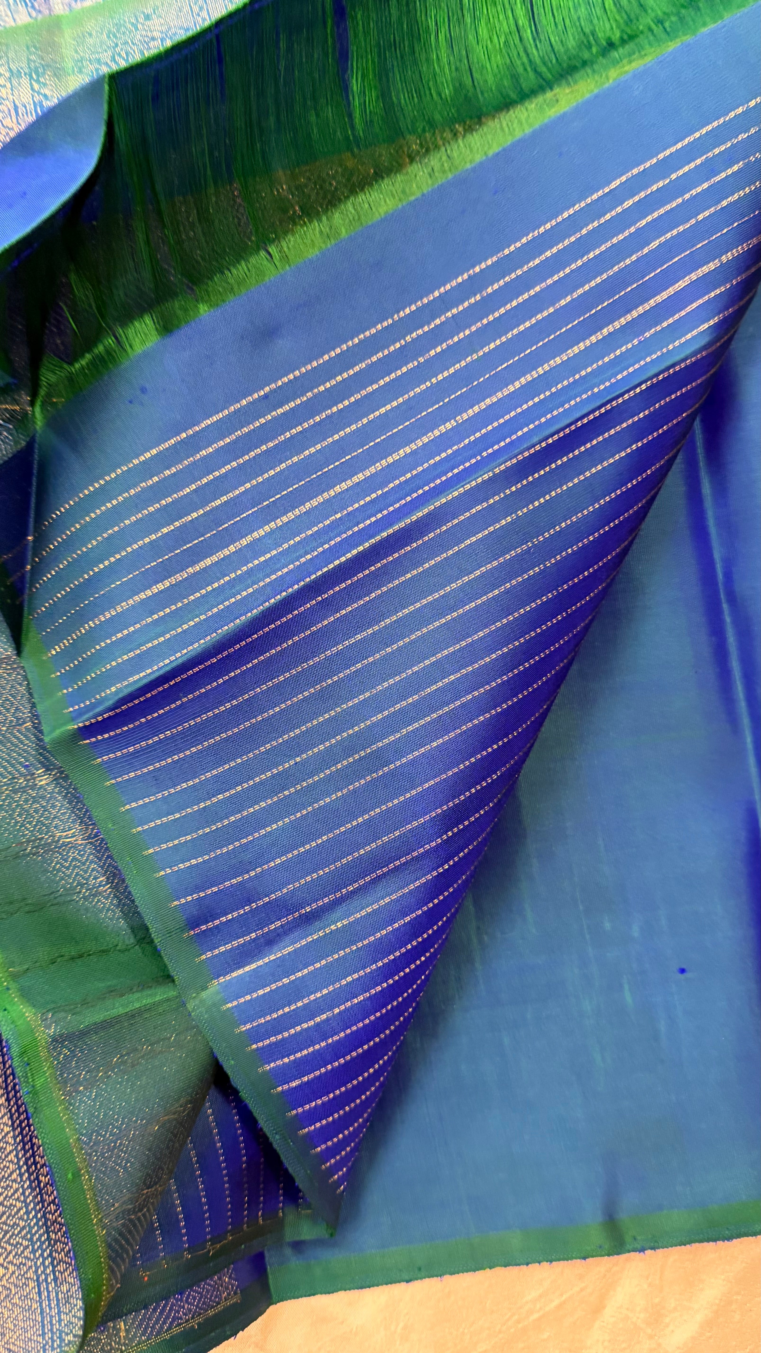Mayilkazhuthu yazhli border saree / Kanjipuram silk