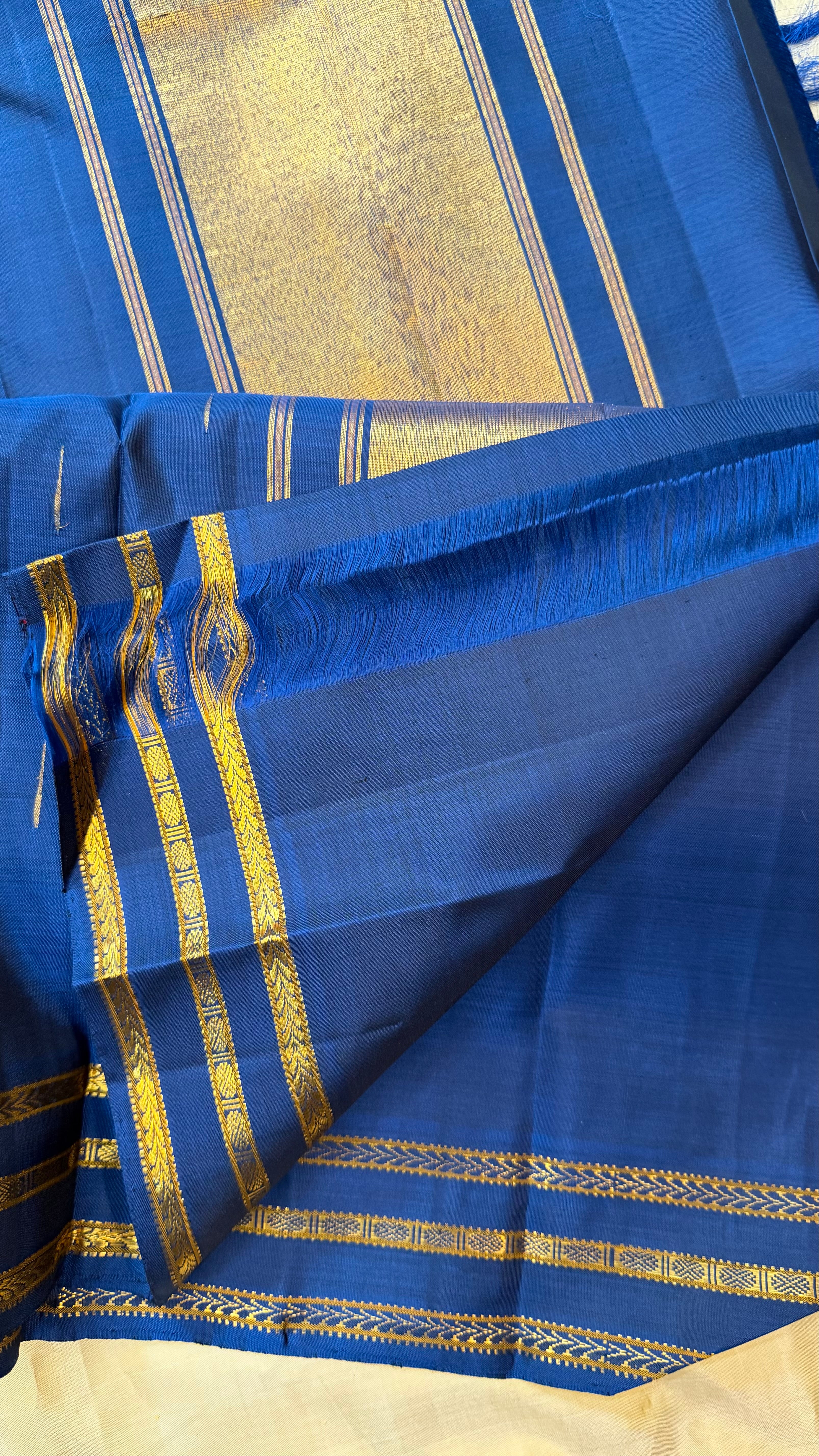 Blue malli moggu butta / Arani silk