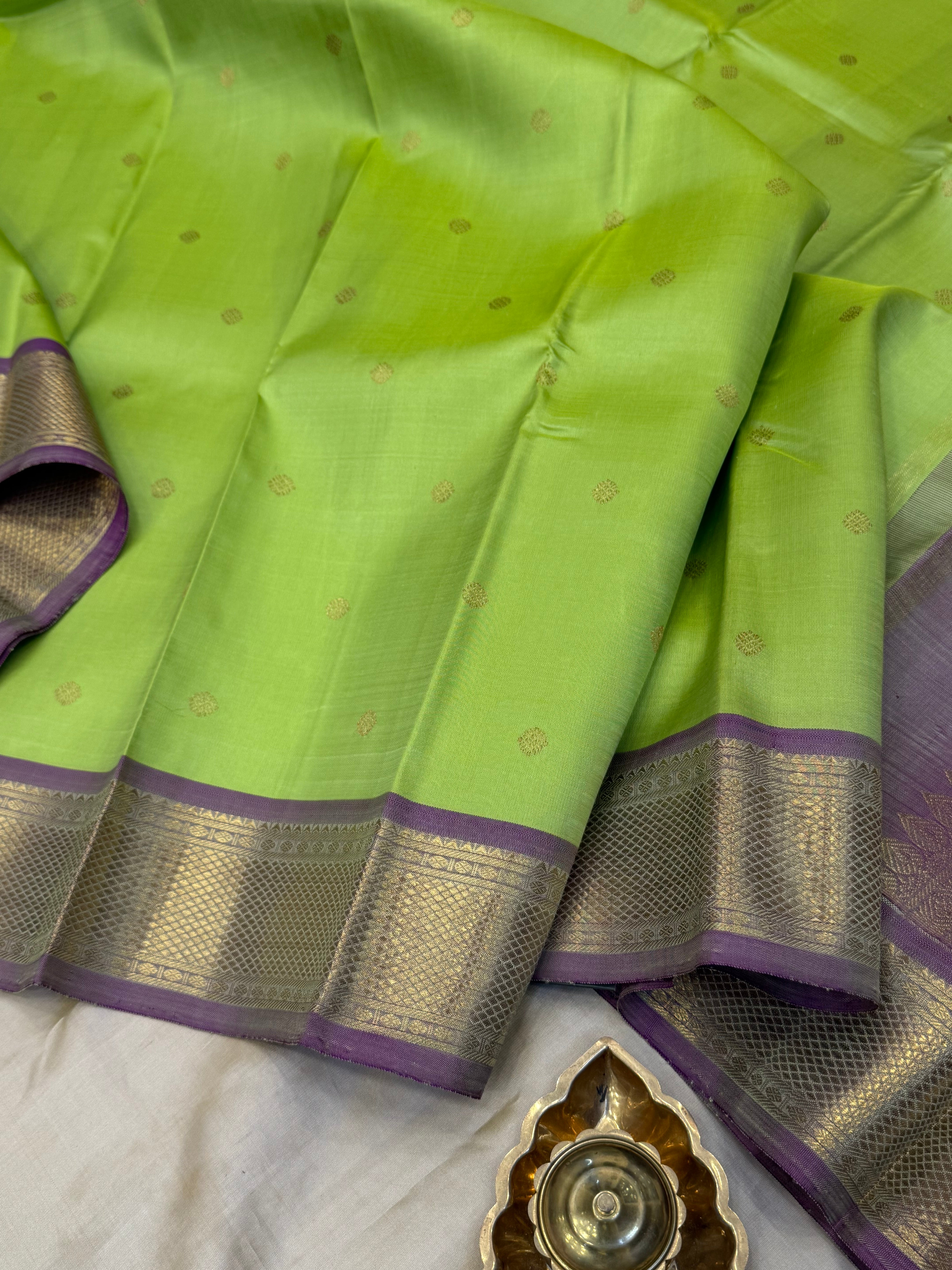 Kalyani : Elakai with lavender pet / kanjipuram silk