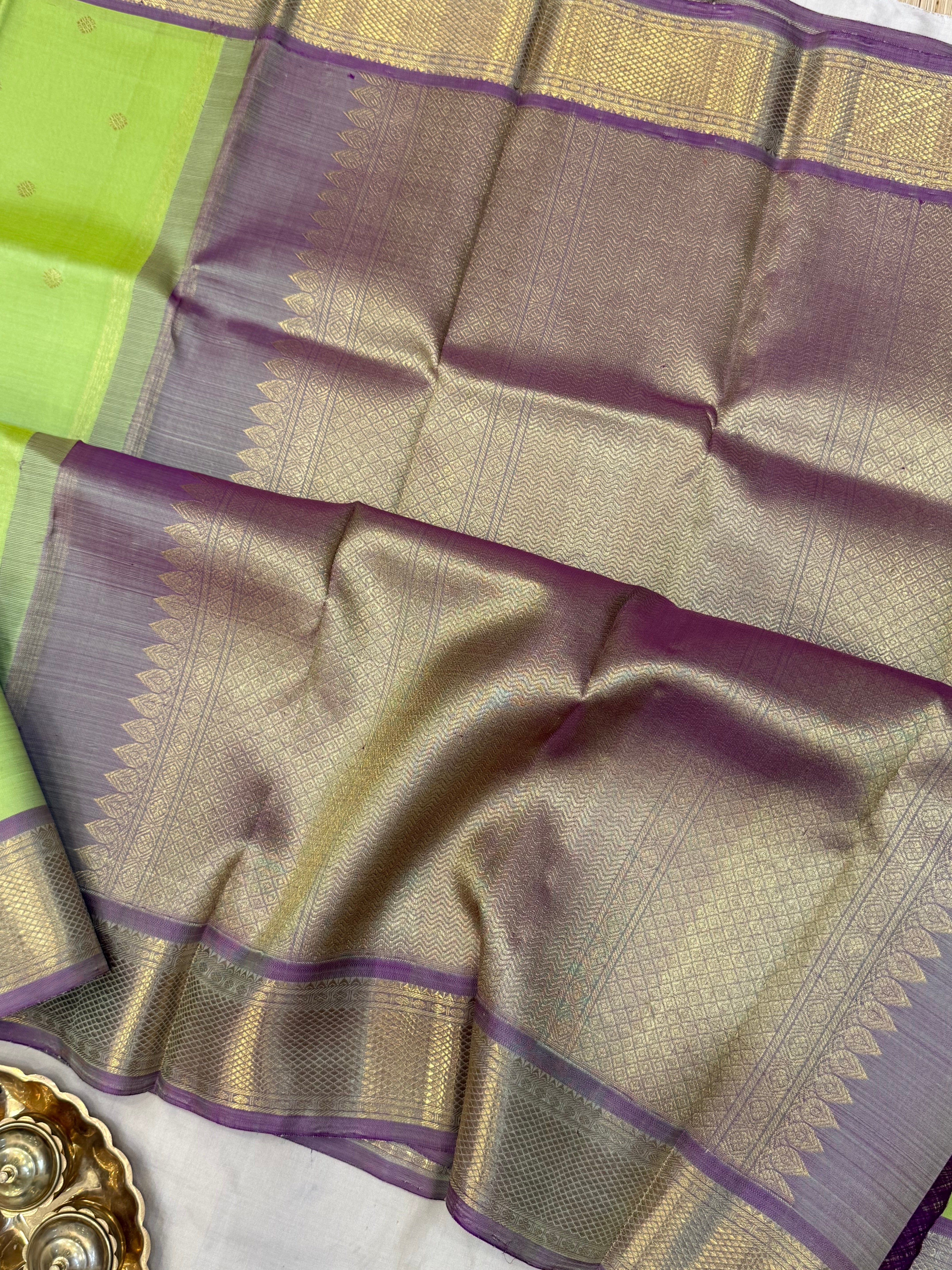Kalyani : Elakai with lavender pet / kanjipuram silk