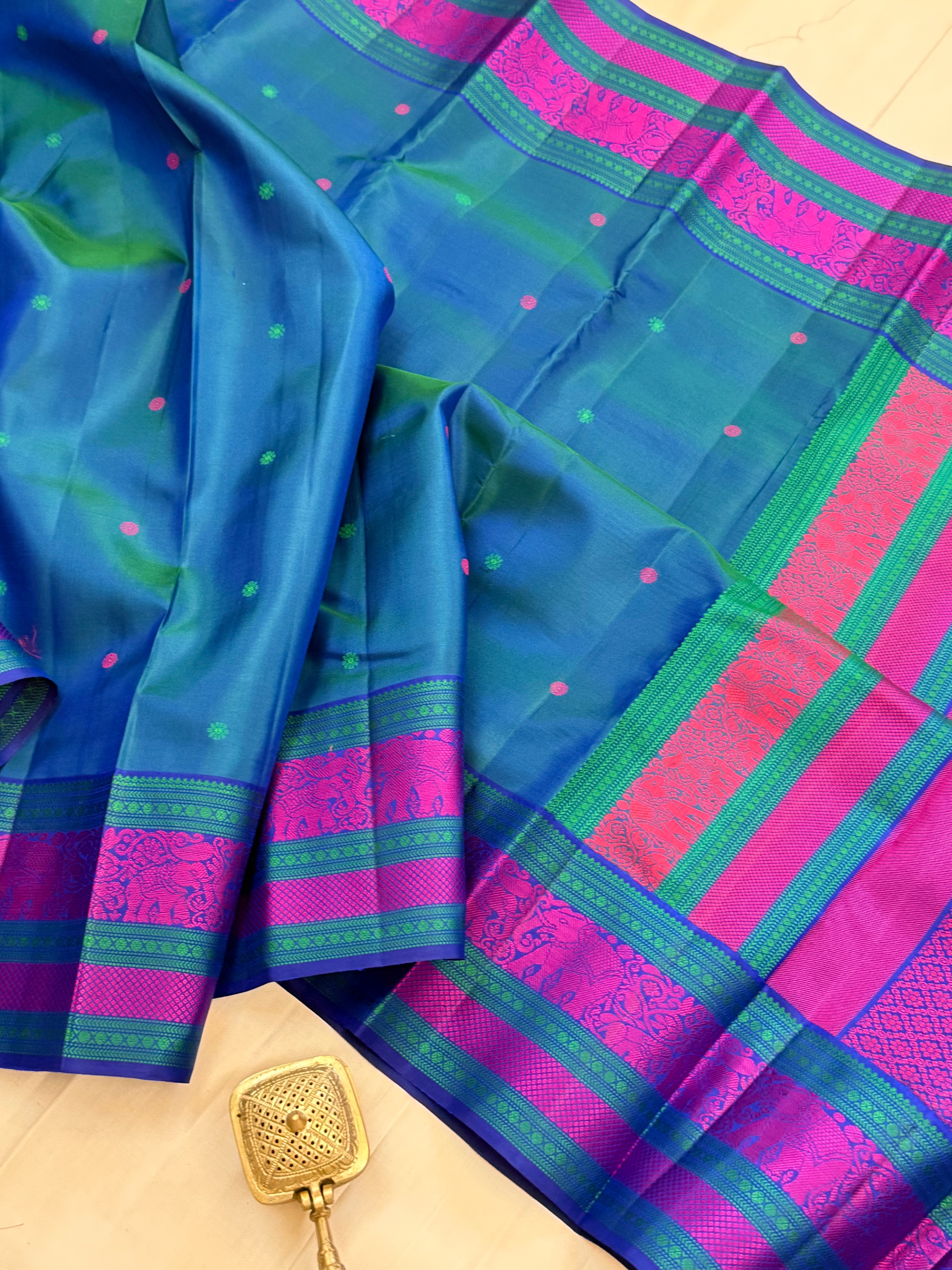Mayilkazhuthu blue butta /Varnangal Thread work CLSA11248