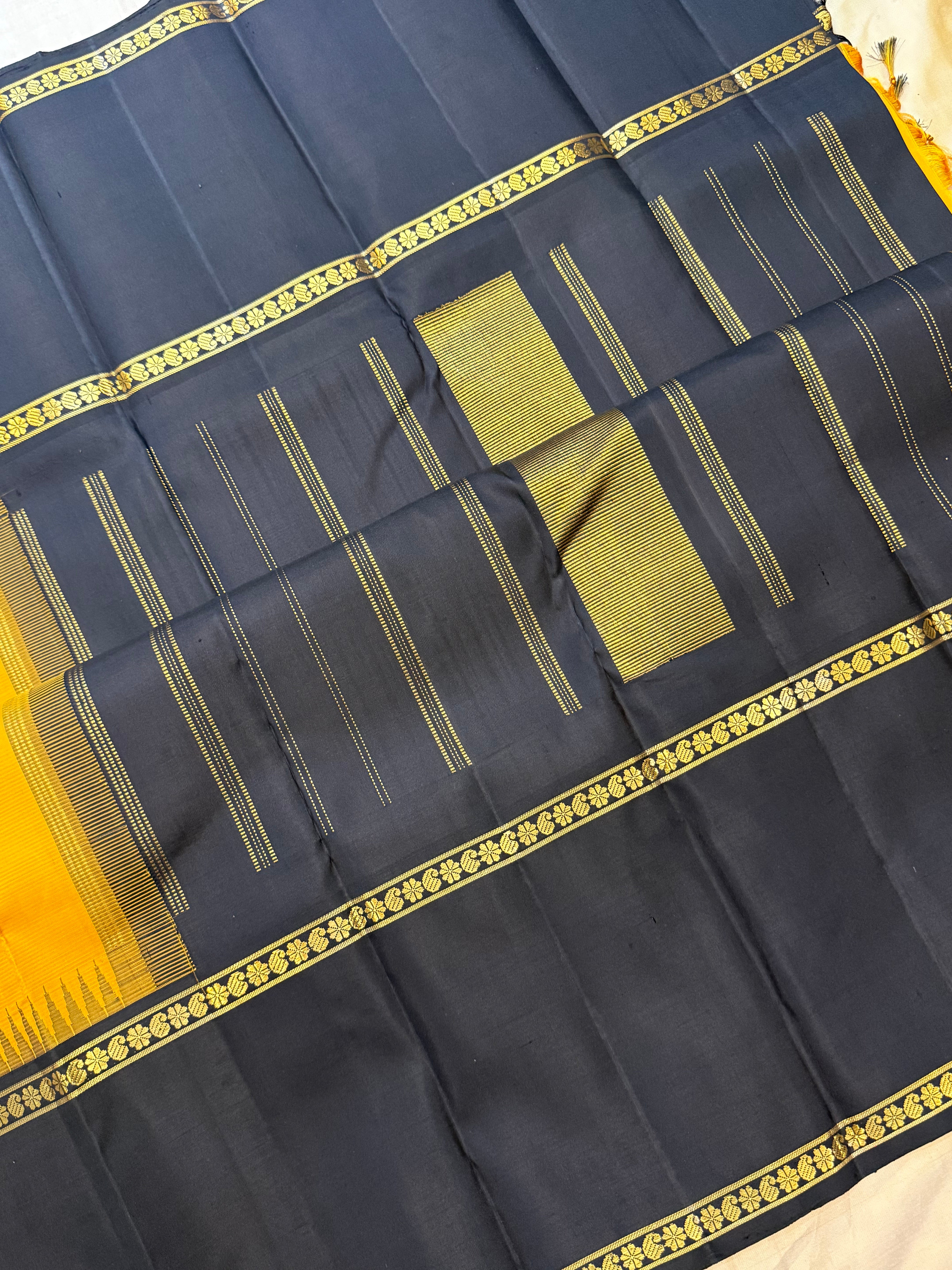 Golden yellow and black rettapet border/ Arani silk