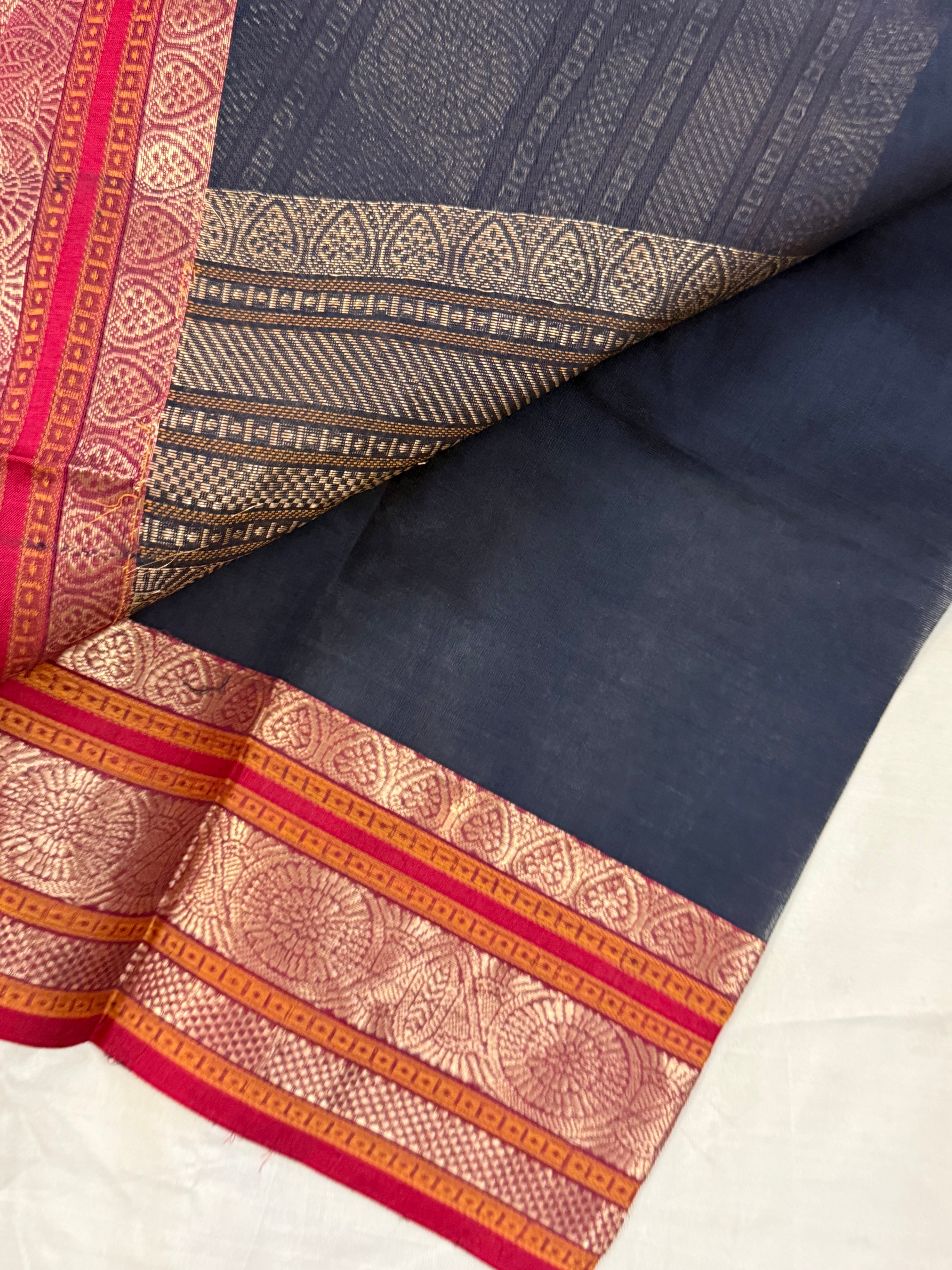 Black lakshambutta/ Kanchi Cotton