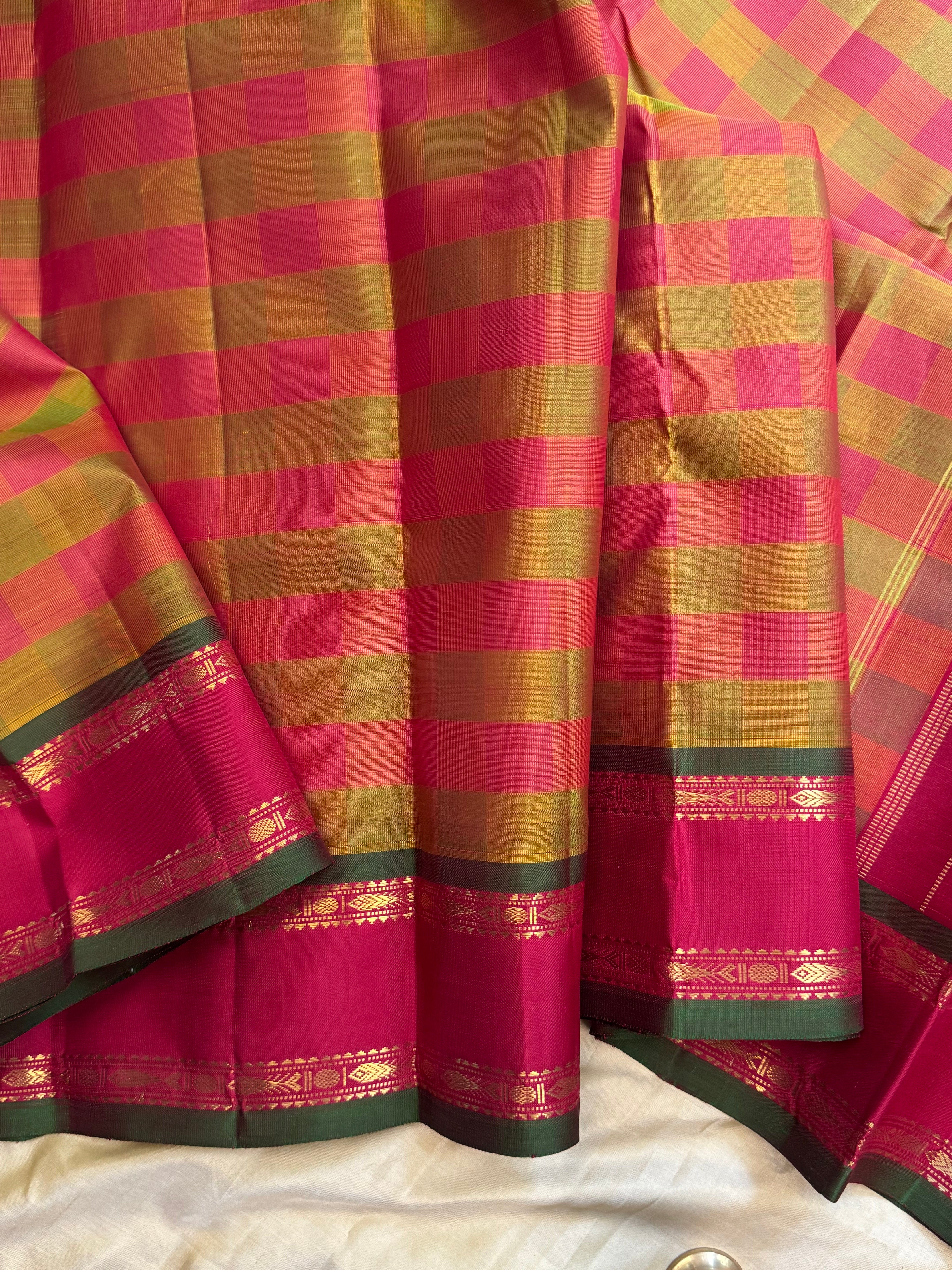 Paimadi Paalum pazhamum kattam / simple kanjipuram silk