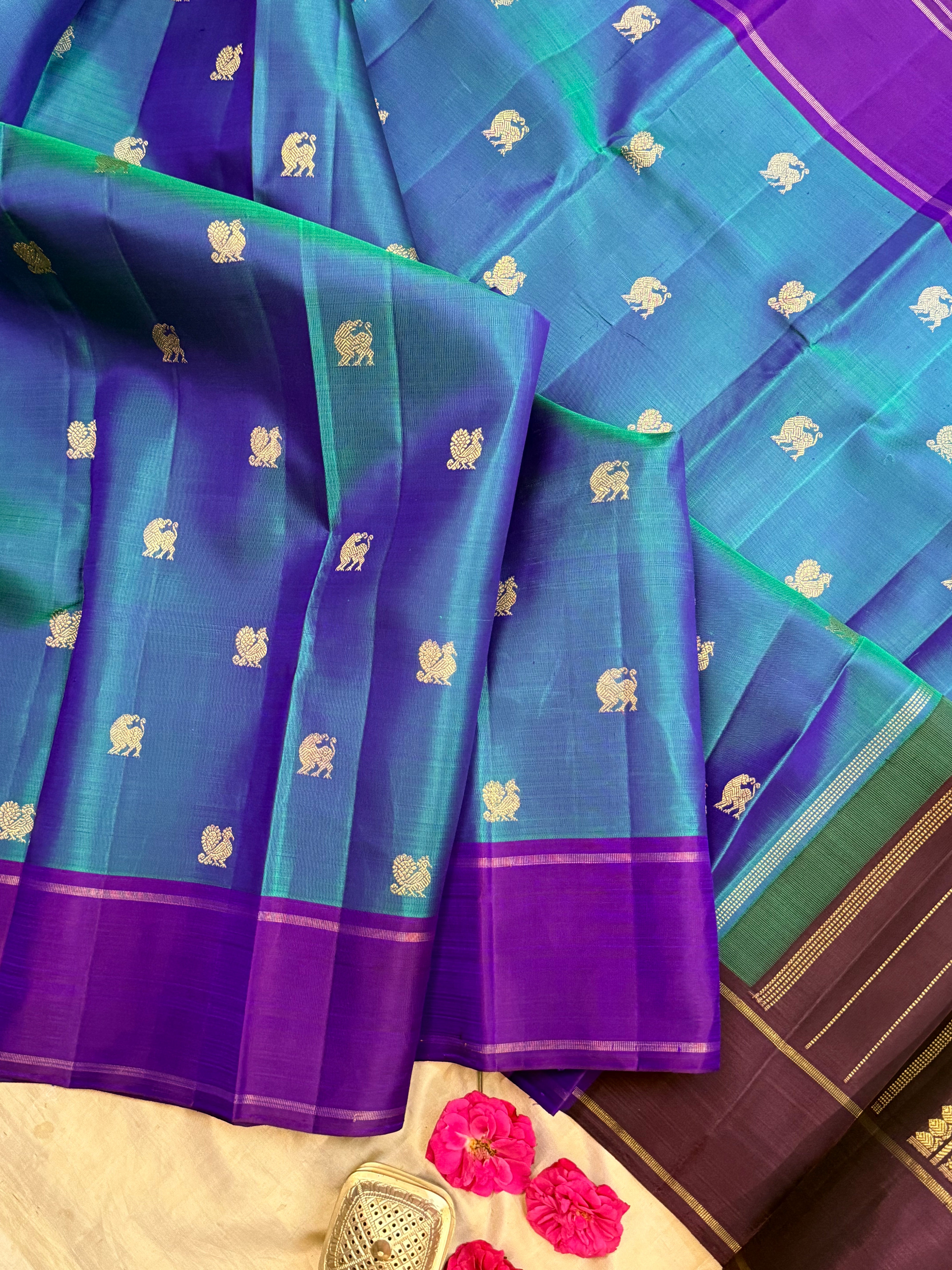 Peacock blue yazhi butta and deep pakku unique pallu / Kanjipuram silk CLSA8231
