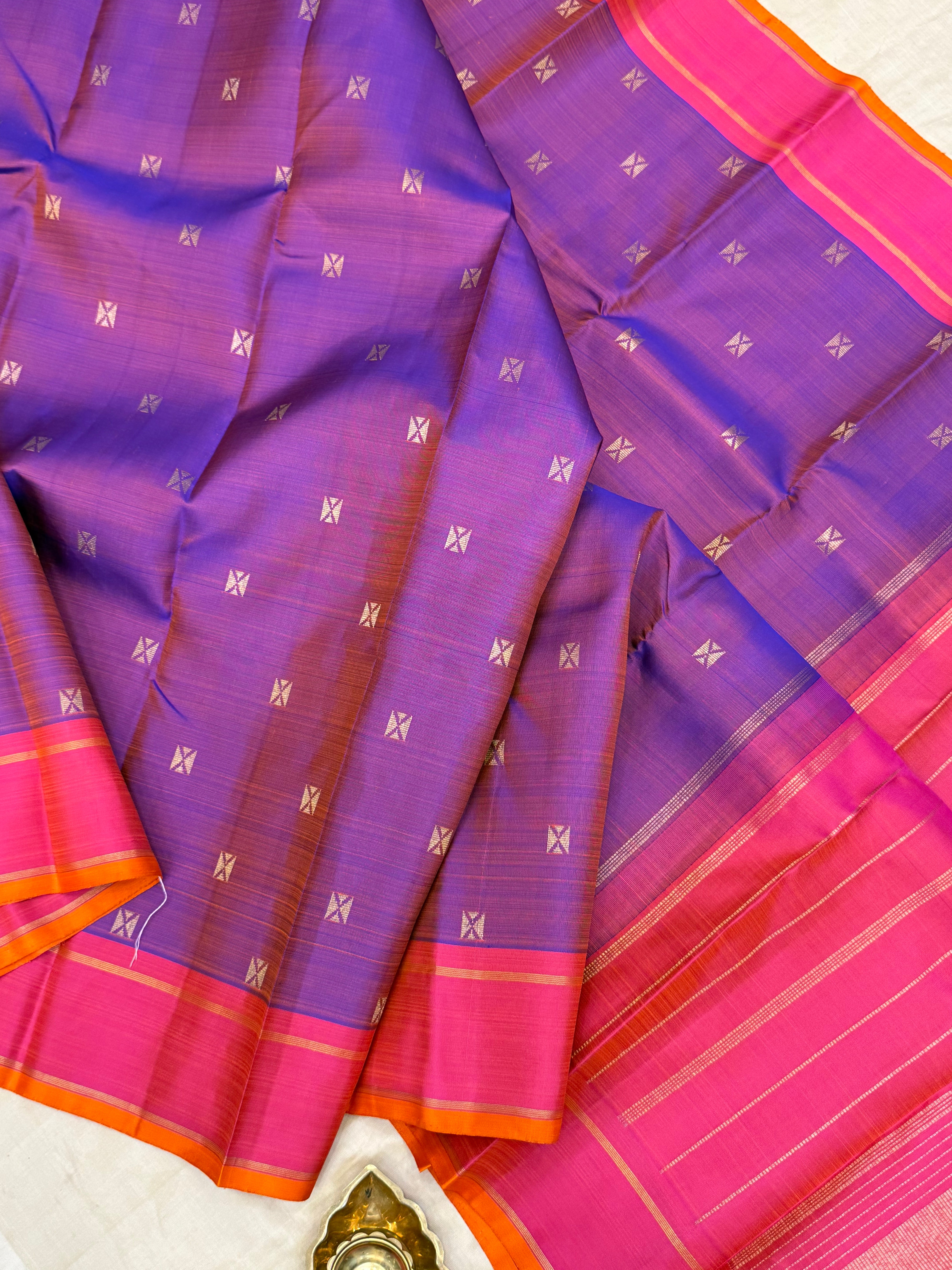 Kalyani : purple shot pink / Kanjipuram silk