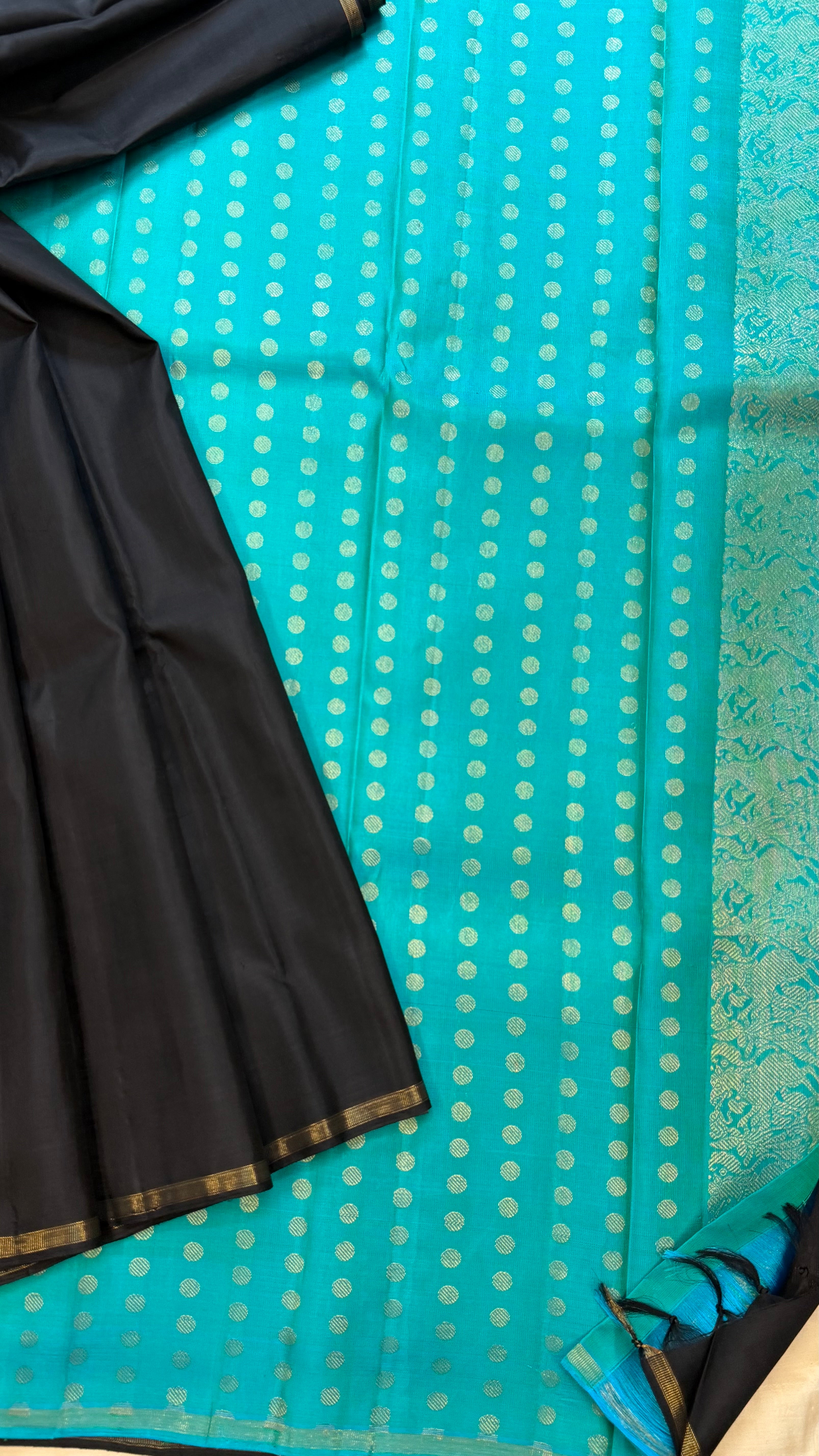 Black with turquoise blue palla / Kanjipuram silk