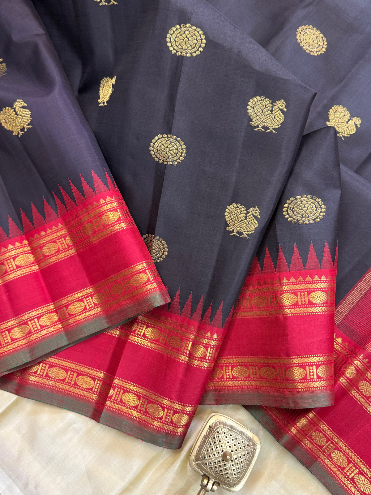 Kanchana black Rettapet Korvai /kanjipuram silk sarees clsa 11577