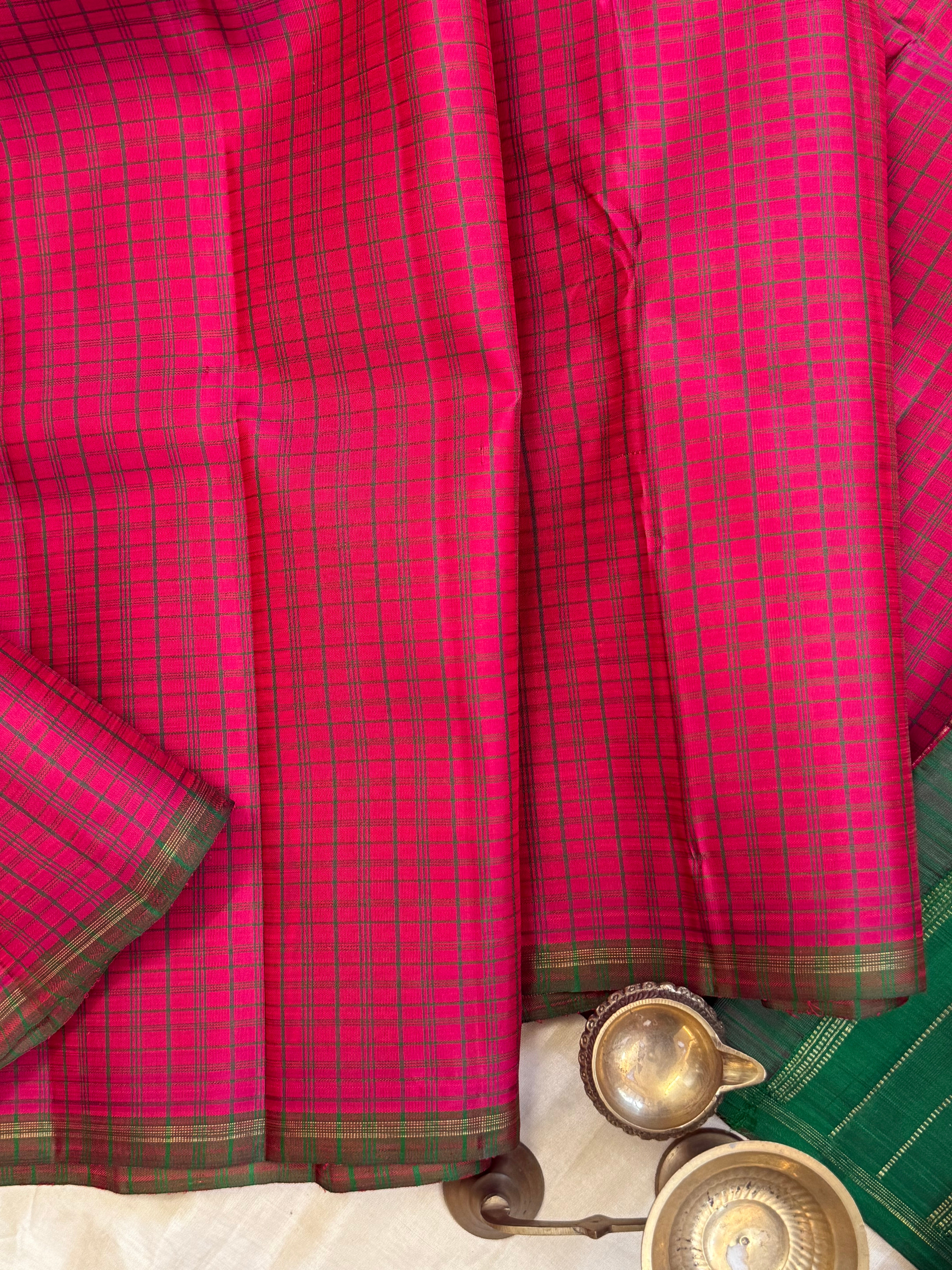 Paneer roja pink and green kattam / Kanjipuram silk