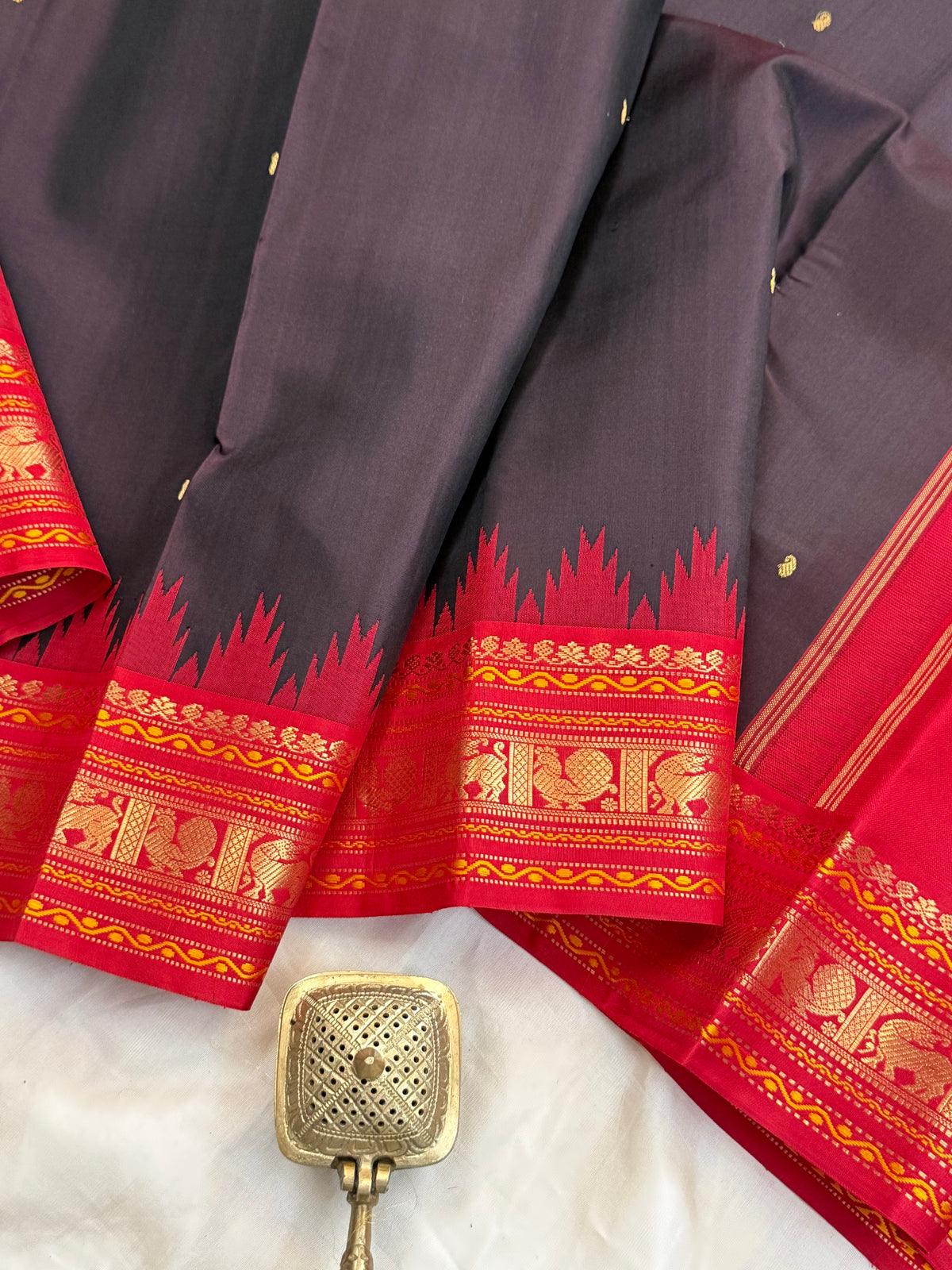Deep paaku color and red / Special edition kanjipuram silk