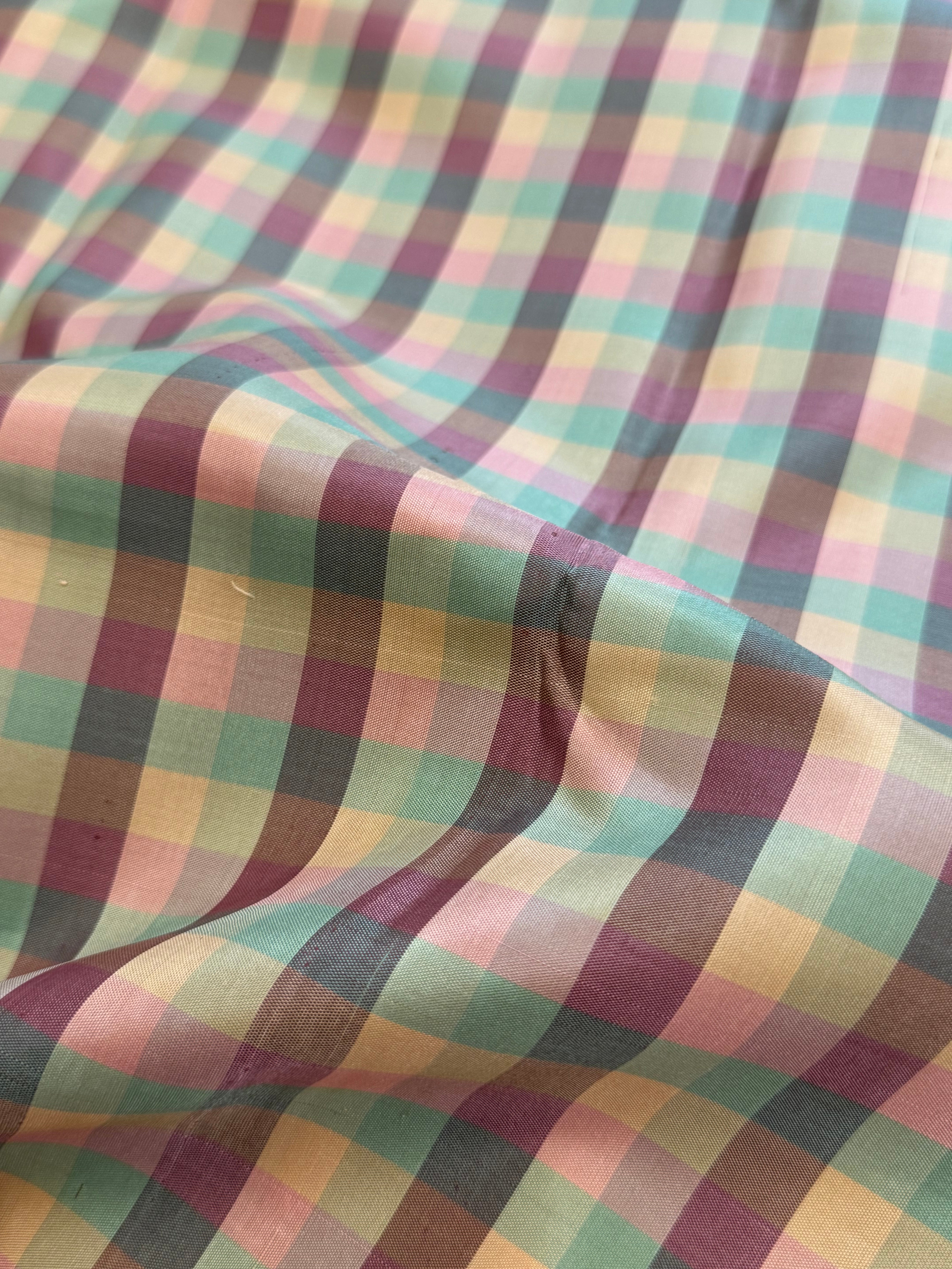 Pastel paalum pazhamum checks/ Kanjipuram blouse fabric (per metre)