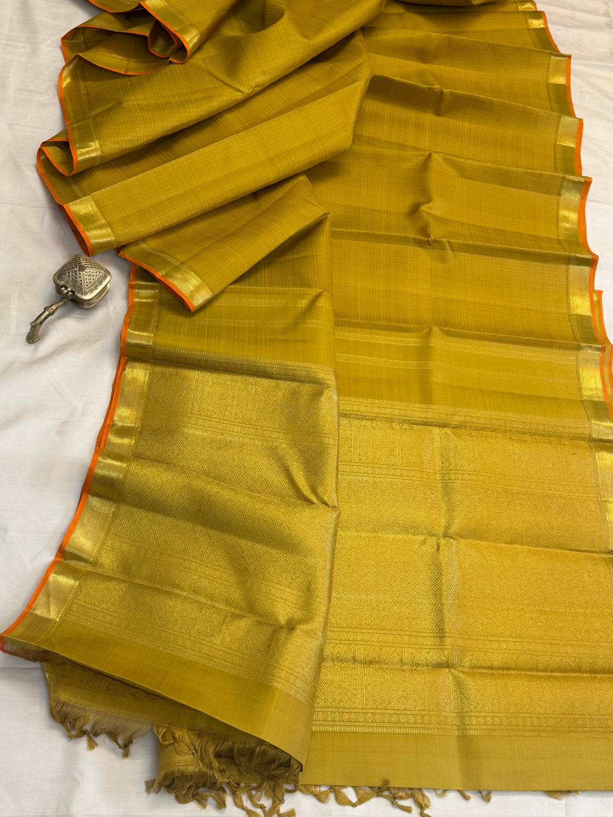 Sampanga podi Kattam / Silk Kanjipuram CLSA10359