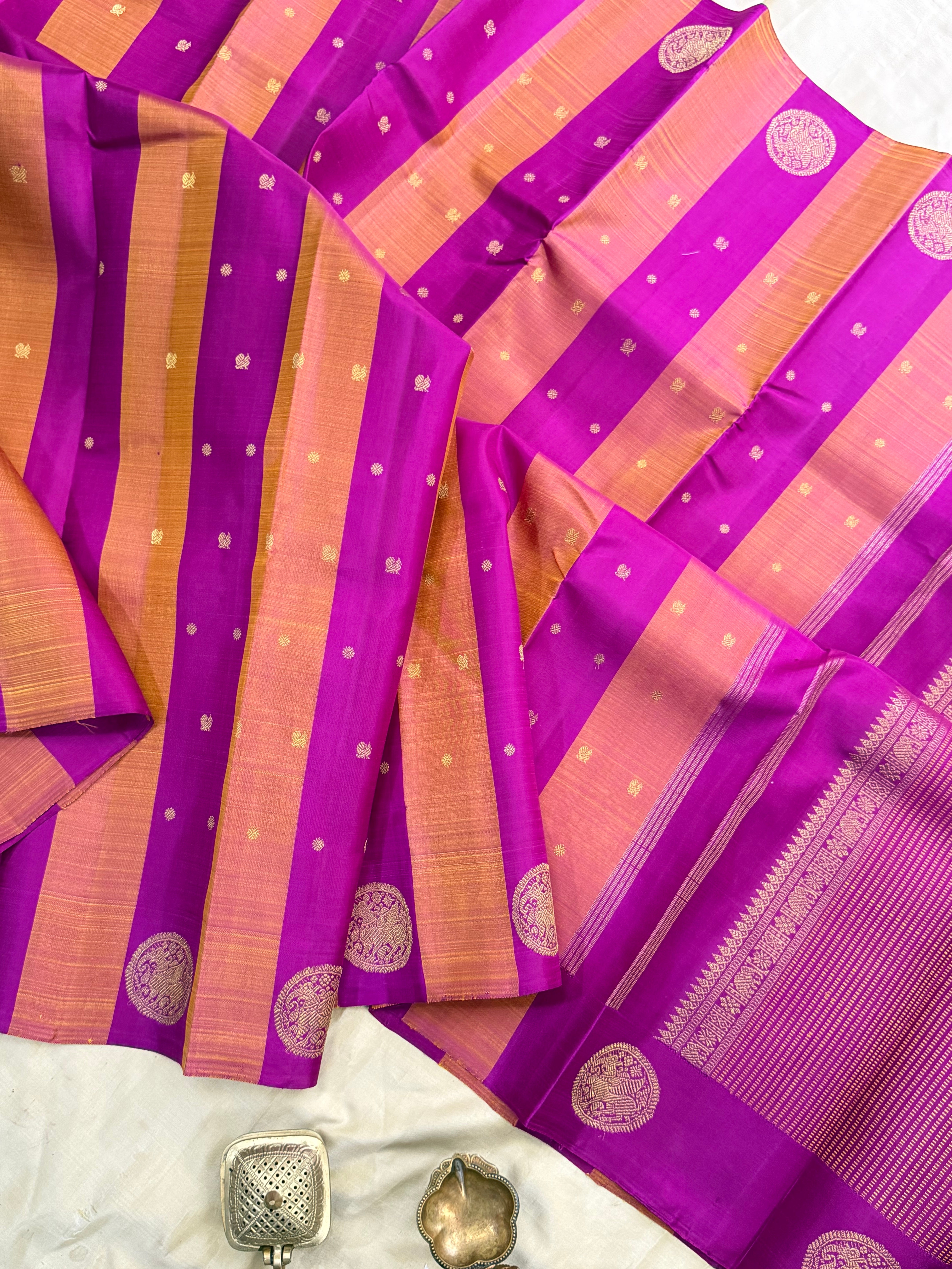 Vintage style Butta saree pure Zari Kanjipuram silk